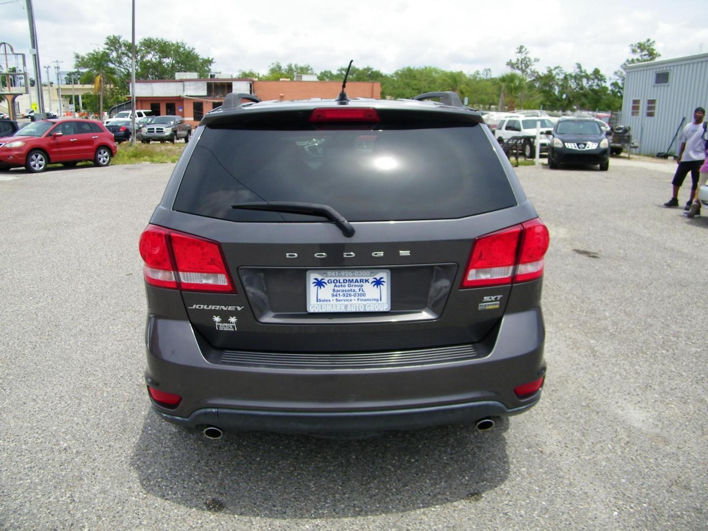 2015 Gray /Gray Dodge Journey SXT (3C4PDCBGXFT) with an 3.6L V6 DOHC 24V engine, 6-Speed Automatic transmission, located at 4000 Bee Ridge Road, Sarasota, FL, 34233, (941) 926-0300, 27.298664, -82.489151 - Photo#4