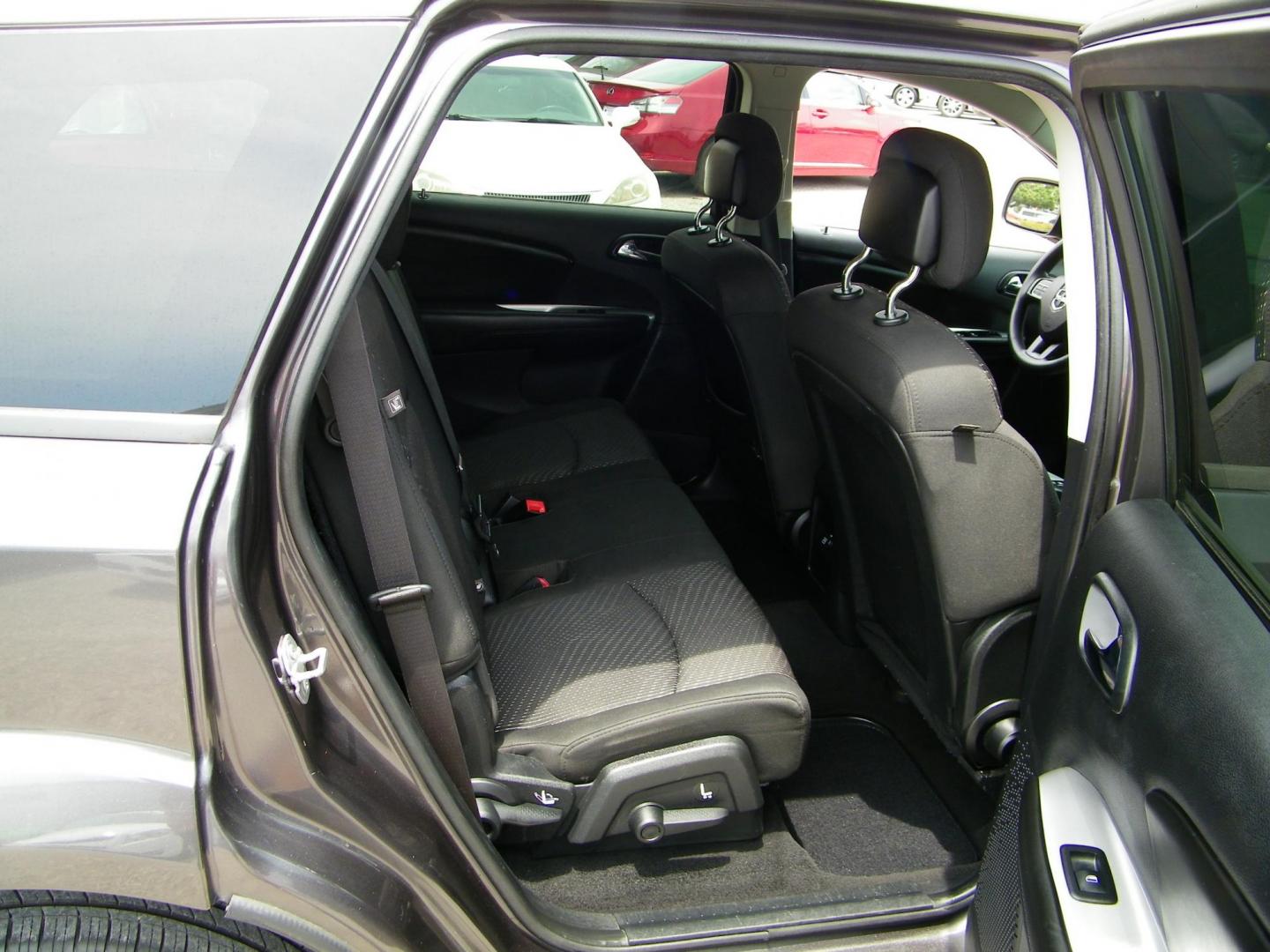 2015 Gray /Gray Dodge Journey SXT (3C4PDCBGXFT) with an 3.6L V6 DOHC 24V engine, 6-Speed Automatic transmission, located at 4000 Bee Ridge Road, Sarasota, FL, 34233, (941) 926-0300, 27.298664, -82.489151 - Photo#12