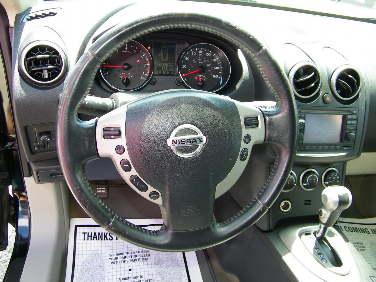 2011 Black /Grey Nissan Rogue SL 2WD (JN8AS5MT7BW) with an 2.5L L4 DOHC 16V engine, Automatic transmission, located at 4000 Bee Ridge Road, Sarasota, FL, 34233, (941) 926-0300, 27.298664, -82.489151 - Photo#18