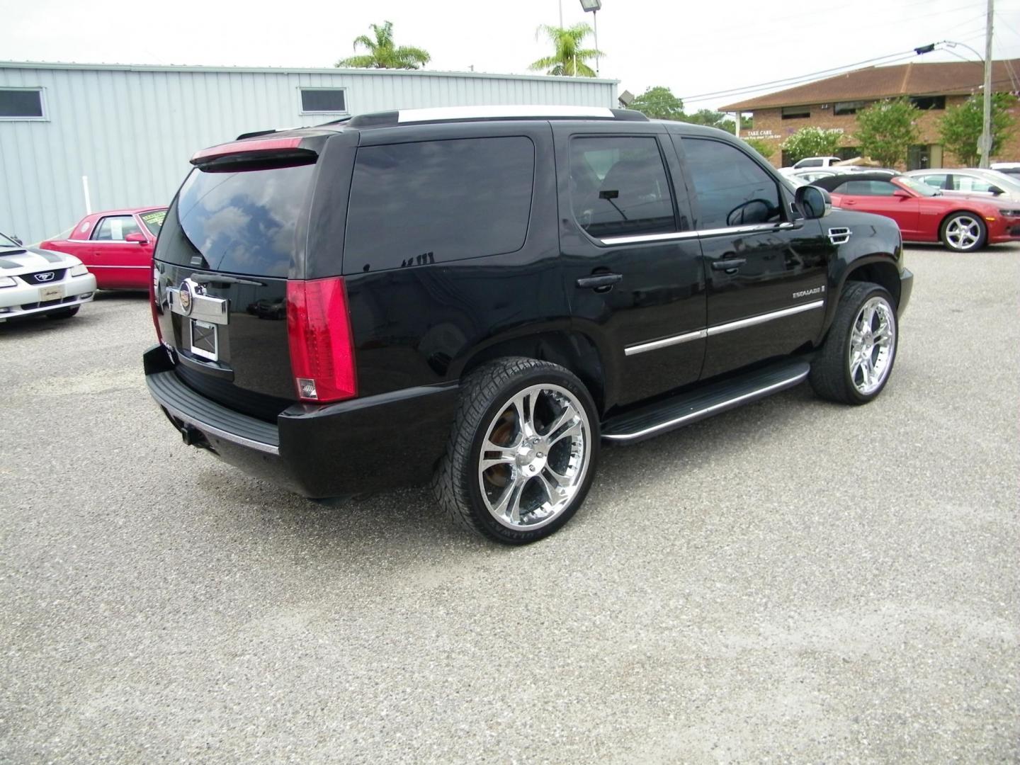 2007 Black /Black Cadillac Escalade 2WD (1GYEC63867R) with an 6.2L V8 OHV 16V engine, 6-Speed Automatic Overdrive transmission, located at 4000 Bee Ridge Road, Sarasota, FL, 34233, (941) 926-0300, 27.298664, -82.489151 - Photo#5