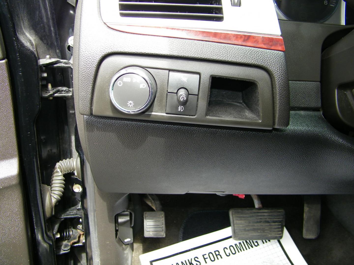 2007 Black /Black Cadillac Escalade 2WD (1GYEC63867R) with an 6.2L V8 OHV 16V engine, 6-Speed Automatic Overdrive transmission, located at 4000 Bee Ridge Road, Sarasota, FL, 34233, (941) 926-0300, 27.298664, -82.489151 - Photo#20