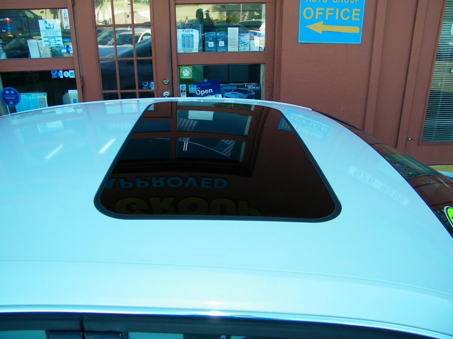 2013 White /Beige Audi A4 2.0T Premium Sedan quattro (WAUKFAFL9DA) with an 2.0L L4 DOHC 16V TURBO engine, AUTOMATIC transmission, located at 4000 Bee Ridge Road, Sarasota, FL, 34233, (941) 926-0300, 27.298664, -82.489151 - Photo#10