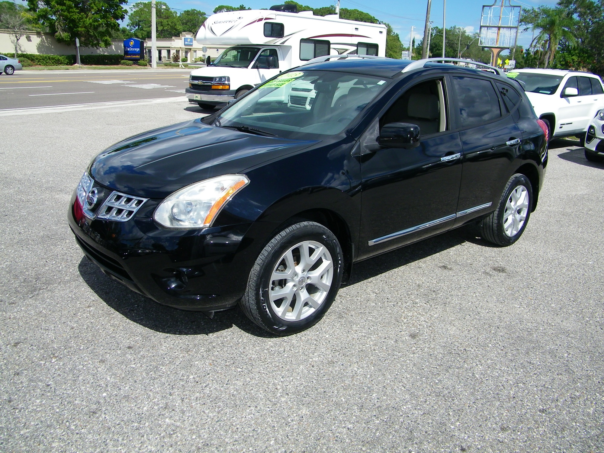 photo of 2012 Nissan Rogue S FWD Krom Edition