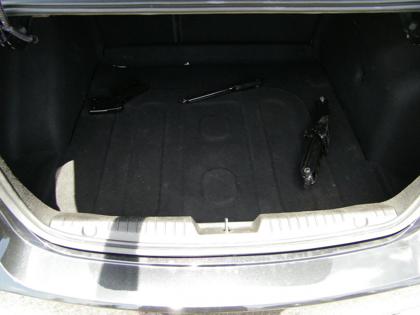 2015 Black /Black Chevrolet Cruze 1LT Auto (1G1PC5SB7F7) with an 1.4L L4 DOHC 16V TURBO engine, 6-Speed Automatic transmission, located at 4000 Bee Ridge Road, Sarasota, FL, 34233, (941) 926-0300, 27.298664, -82.489151 - Photo#11