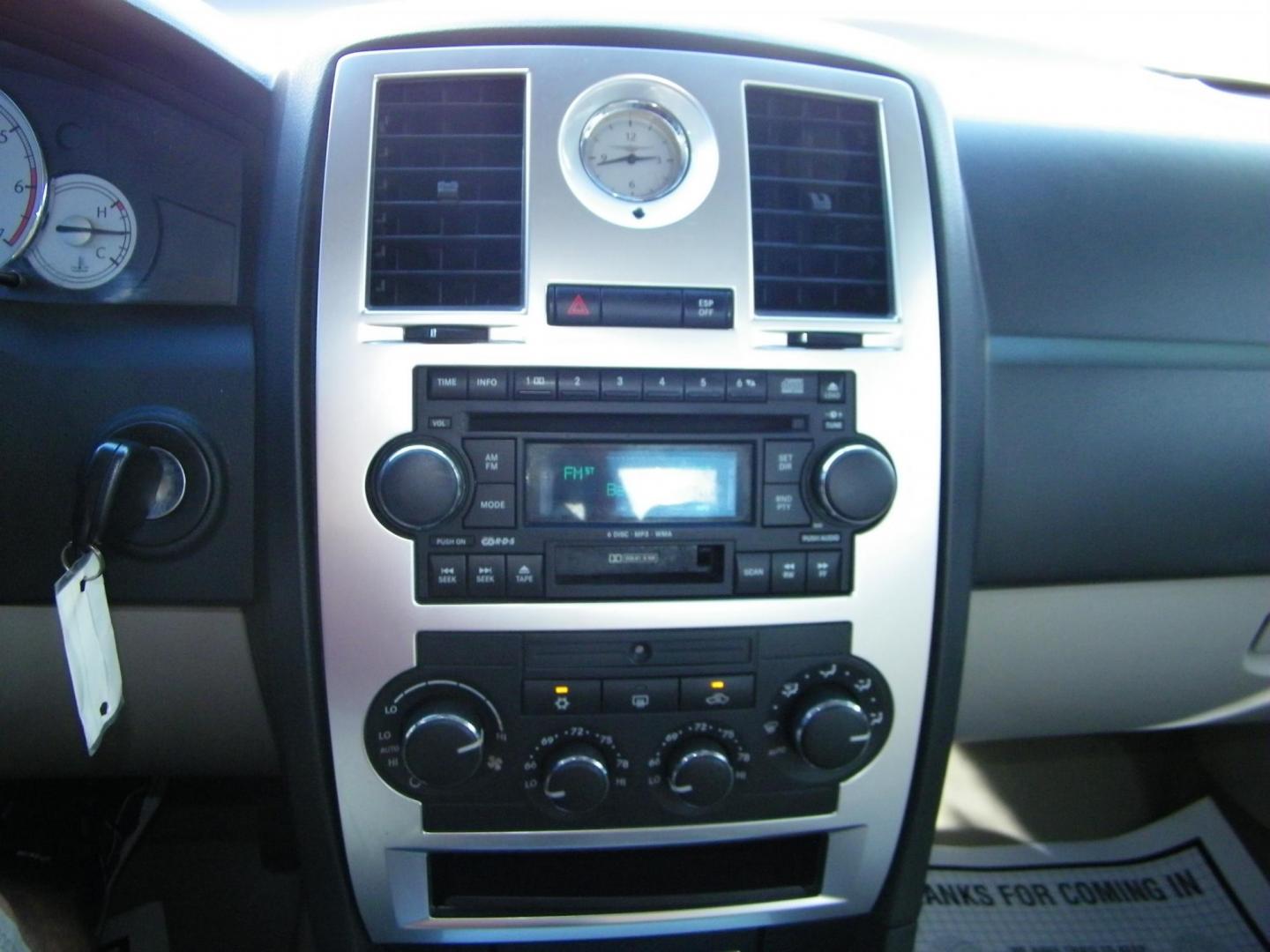 2006 Black /Black Chrysler 300 C (2C3KA63H46H) with an 5.7L V8 HEMI engine, Automatic transmission, located at 4000 Bee Ridge Road, Sarasota, FL, 34233, (941) 926-0300, 27.298664, -82.489151 - Photo#27