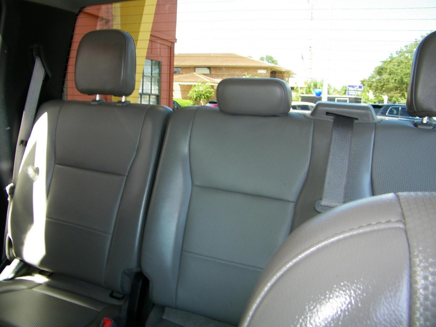 2018 White /Gray Ford F-150 Lariat SuperCab 6.5-ft. 4WD (1FTFX1E53JK) with an 5.0L V8 OHV 16V engine, 6A transmission, located at 4000 Bee Ridge Road, Sarasota, FL, 34233, (941) 926-0300, 27.298664, -82.489151 - Photo#8