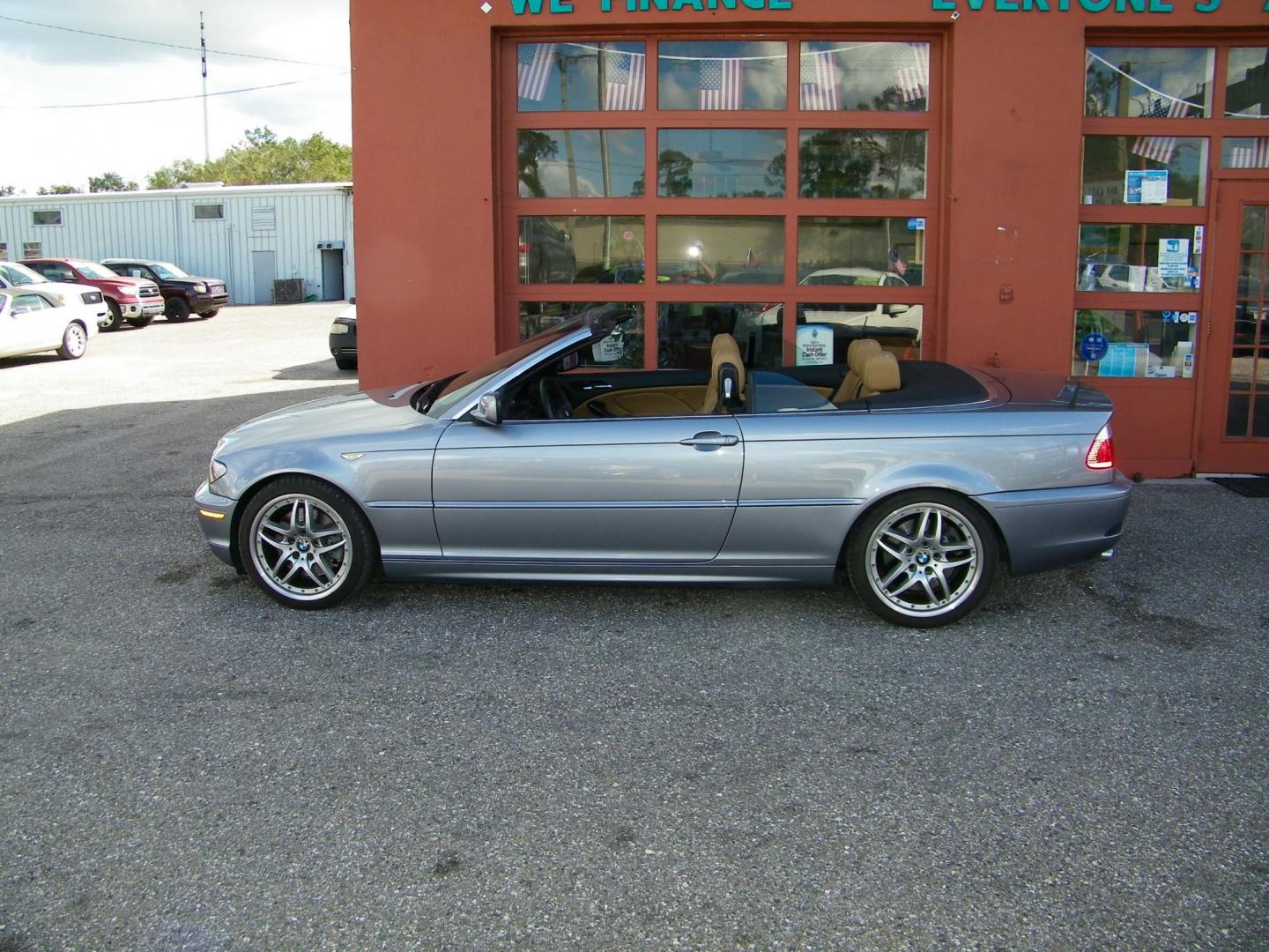 2006 Blue /Beige BMW 3-Series 330Ci convertible (WBABW534X6P) with an 3.0L L6 DOHC 24V engine, Automatic transmission, located at 4000 Bee Ridge Road, Sarasota, FL, 34233, (941) 926-0300, 27.298664, -82.489151 - Photo#2