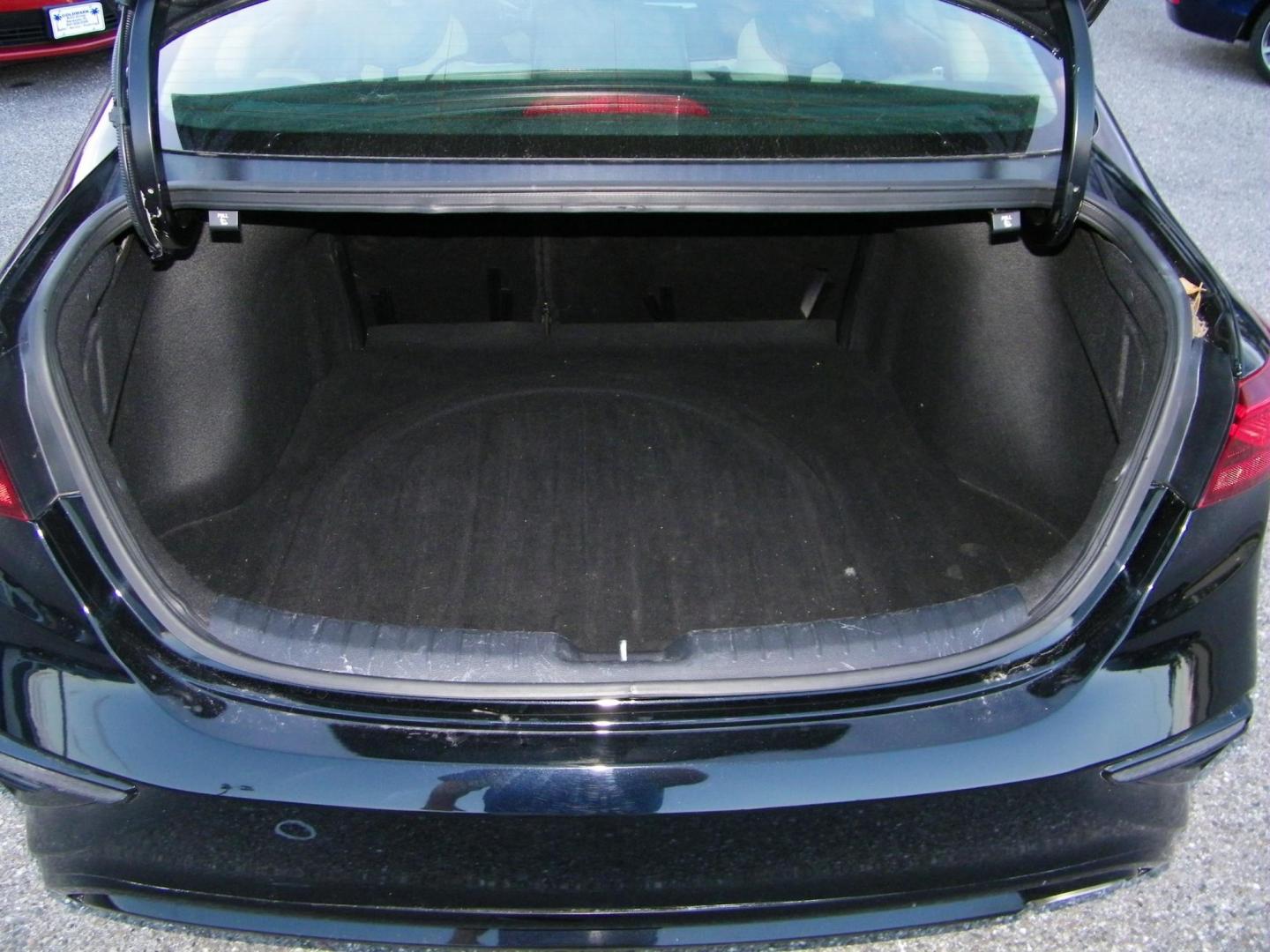 2021 Black /Black Kia Forte FE (3KPF24AD8ME) with an 2.0L L4 DOHC 16V engine, CVT transmission, located at 4000 Bee Ridge Road, Sarasota, FL, 34233, (941) 926-0300, 27.298664, -82.489151 - Photo#11