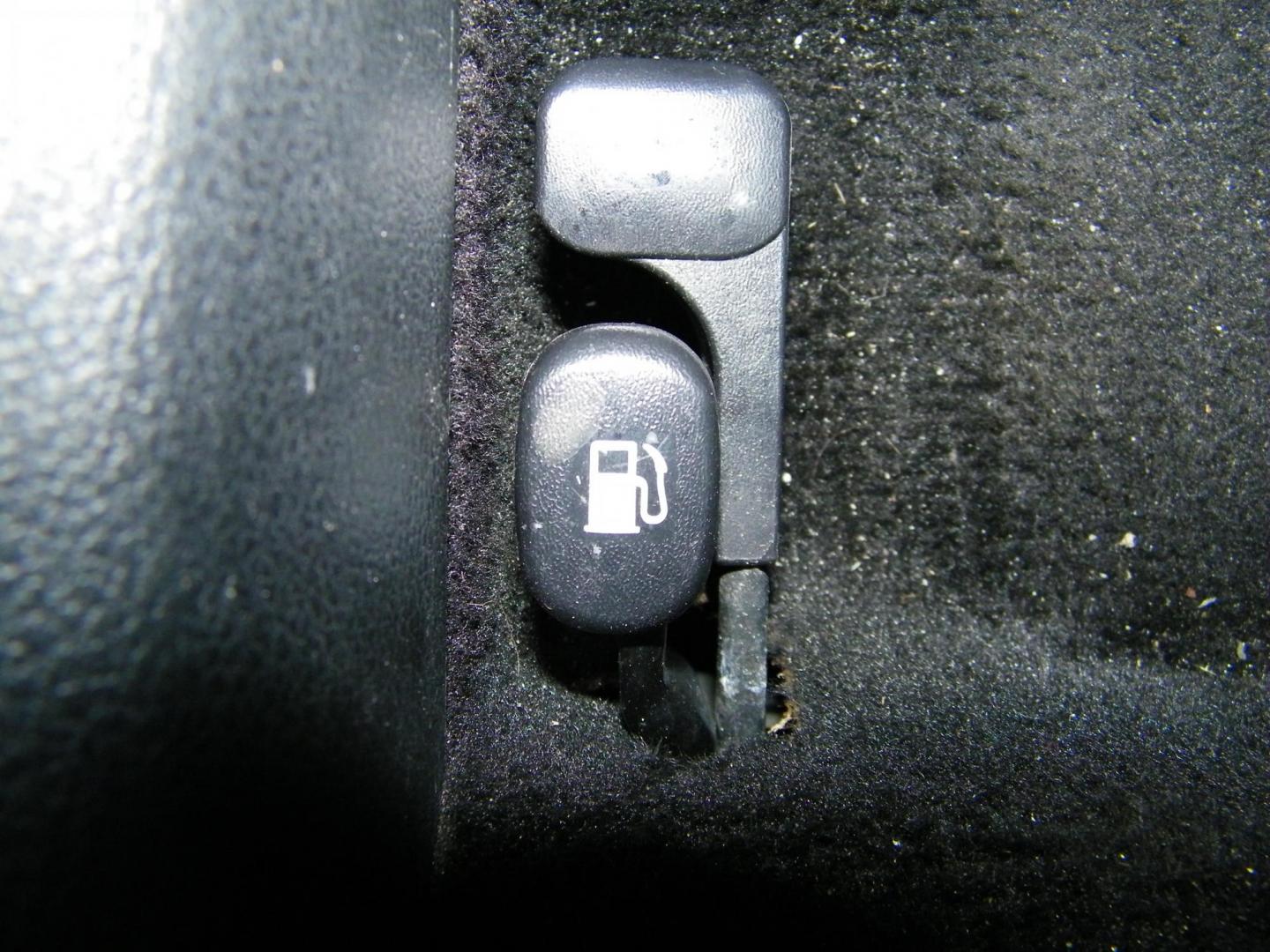 2021 Black /Black Kia Forte FE (3KPF24AD8ME) with an 2.0L L4 DOHC 16V engine, CVT transmission, located at 4000 Bee Ridge Road, Sarasota, FL, 34233, (941) 926-0300, 27.298664, -82.489151 - Photo#16