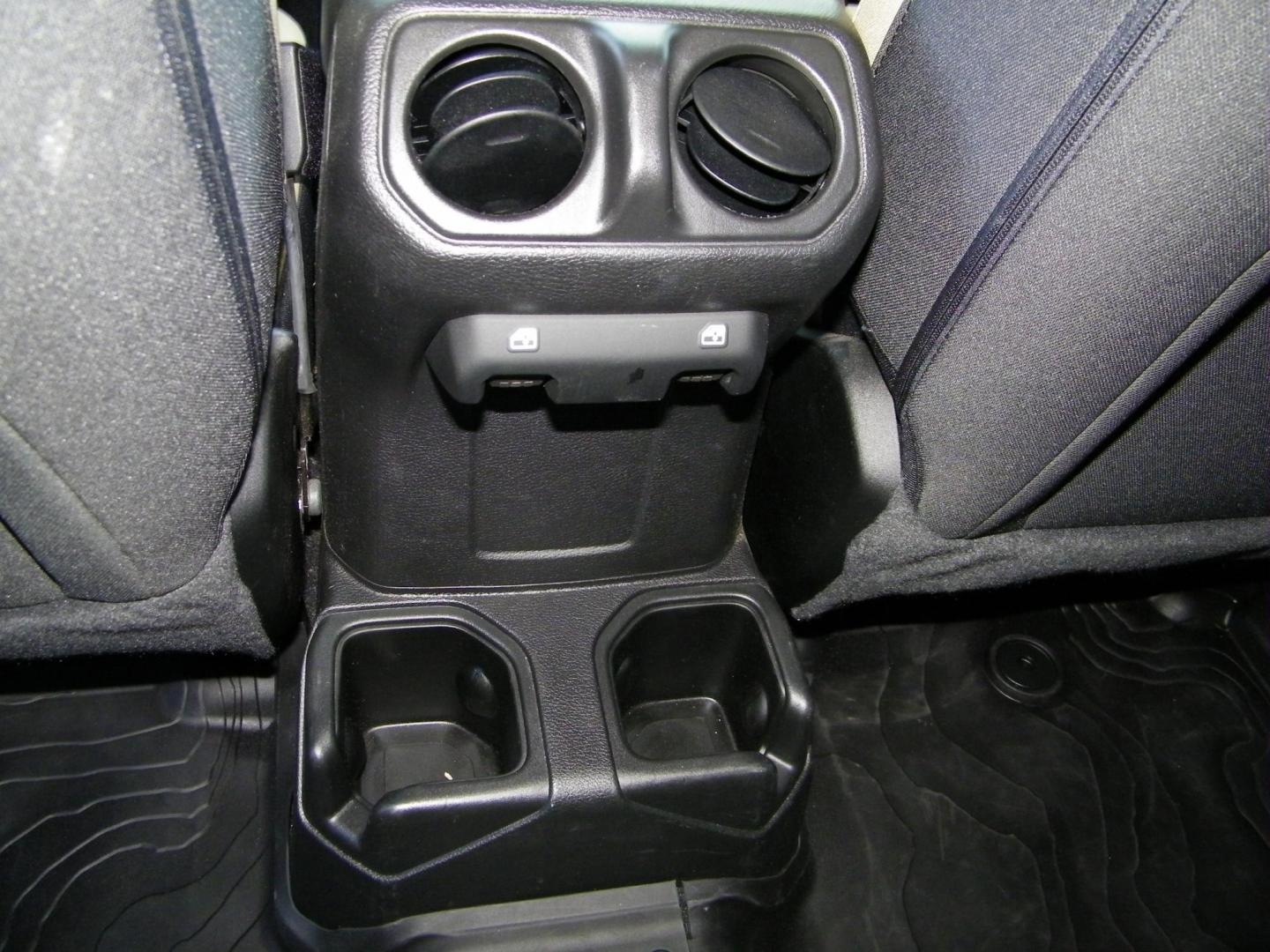 2023 Gray /Tan Jeep Wrangler Unlimited Sport (1C4HJXDG9PW) with an 3.6L V6 DOHC 24V FFV engine, 6A transmission, located at 4000 Bee Ridge Road, Sarasota, FL, 34233, (941) 926-0300, 27.298664, -82.489151 - Photo#11