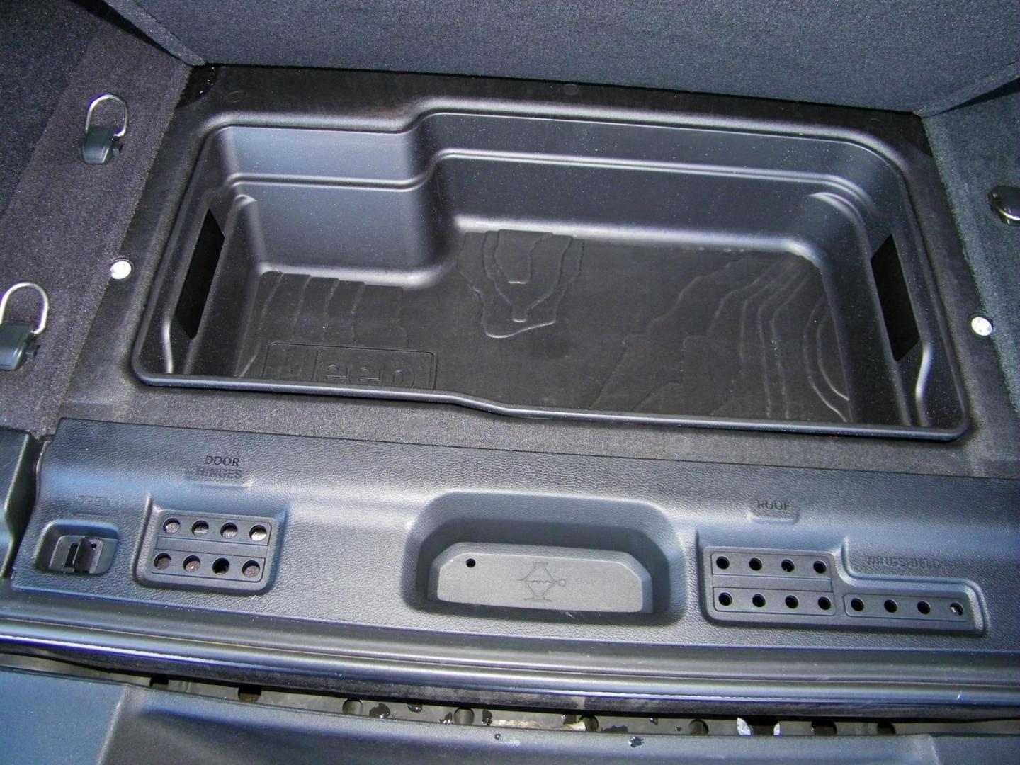 2023 Gray /Tan Jeep Wrangler Unlimited Sport (1C4HJXDG9PW) with an 3.6L V6 DOHC 24V FFV engine, 6A transmission, located at 4000 Bee Ridge Road, Sarasota, FL, 34233, (941) 926-0300, 27.298664, -82.489151 - Photo#14