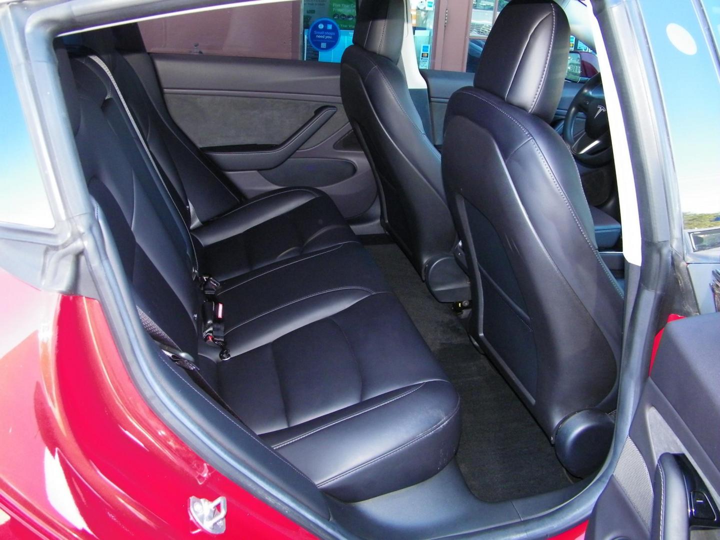 2018 Red /Black Tesla Model 3 Base (5YJ3E1EA1JF) with an ELECTRIC engine, 1A transmission, located at 4000 Bee Ridge Road, Sarasota, FL, 34233, (941) 926-0300, 27.298664, -82.489151 - Photo#8