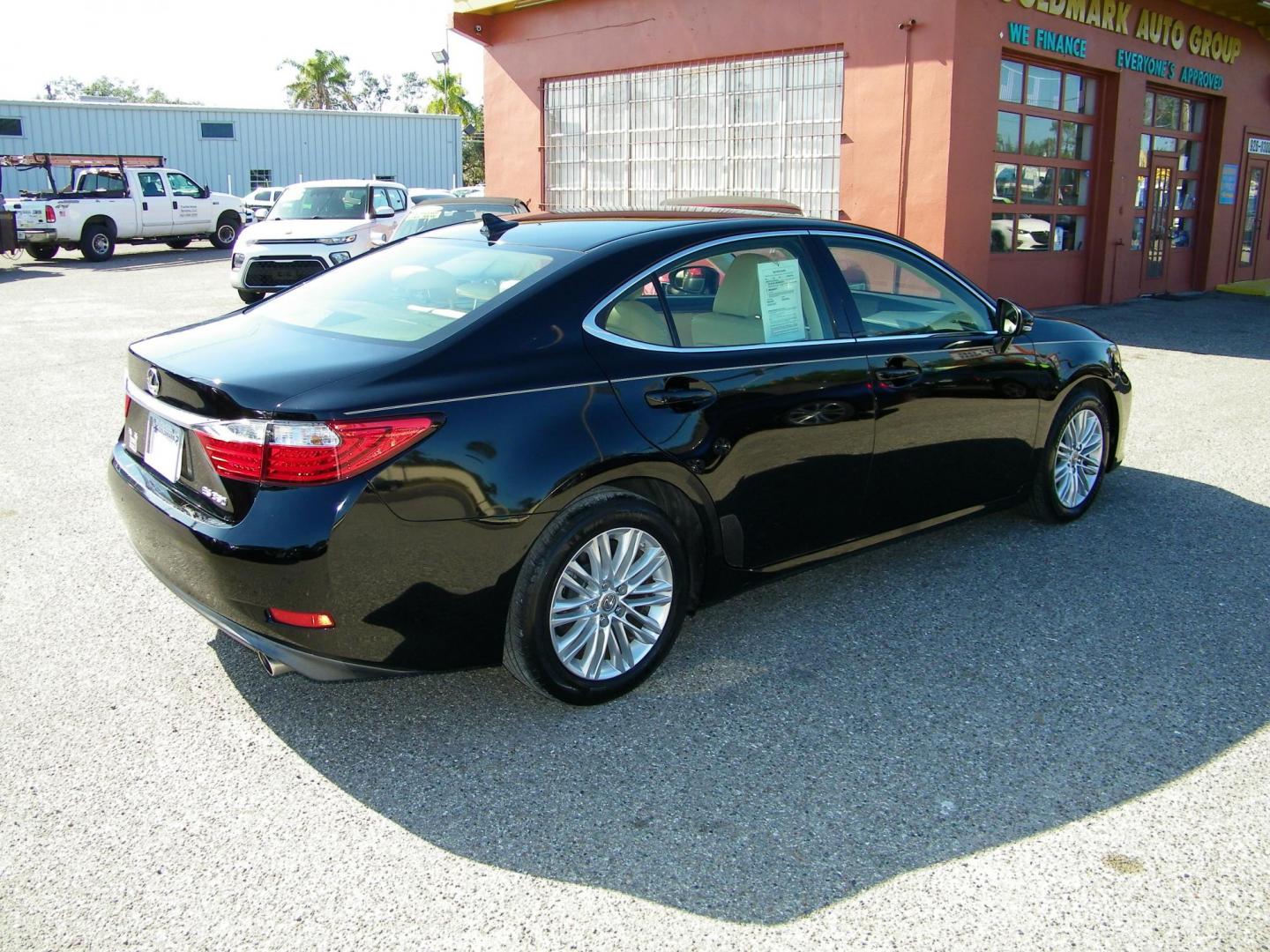 2014 Black /Beige Lexus ES 350 Sedan (JTHBK1GG9E2) with an 3.5L V6 DOHC 24V engine, 6-Speed Automatic transmission, located at 4000 Bee Ridge Road, Sarasota, FL, 34233, (941) 926-0300, 27.298664, -82.489151 - Photo#7