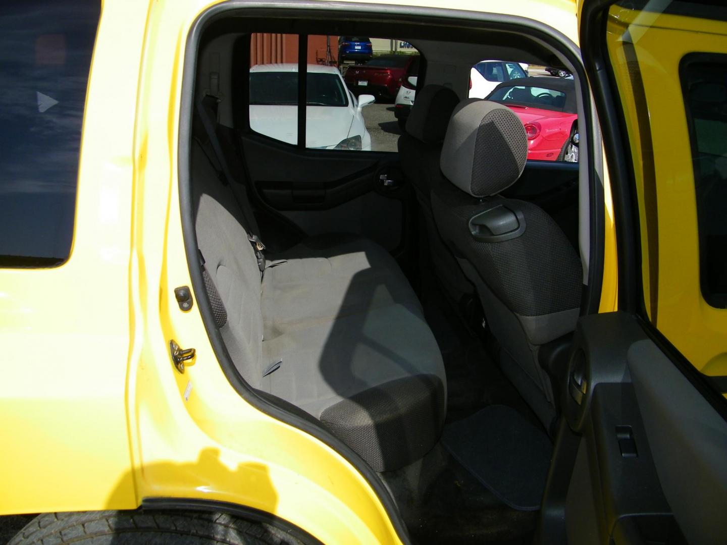 2005 Yellow /Gray Nissan Xterra 2WD (5N1AN08U85C) with an 4.0L V6 DOHC 24V engine, Automatic transmission, located at 4000 Bee Ridge Road, Sarasota, FL, 34233, (941) 926-0300, 27.298664, -82.489151 - Photo#13