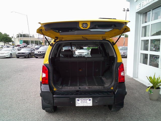 2005 Yellow /Gray Nissan Xterra 2WD (5N1AN08U85C) with an 4.0L V6 DOHC 24V engine, Automatic transmission, located at 4000 Bee Ridge Road, Sarasota, FL, 34233, (941) 926-0300, 27.298664, -82.489151- Photo#7