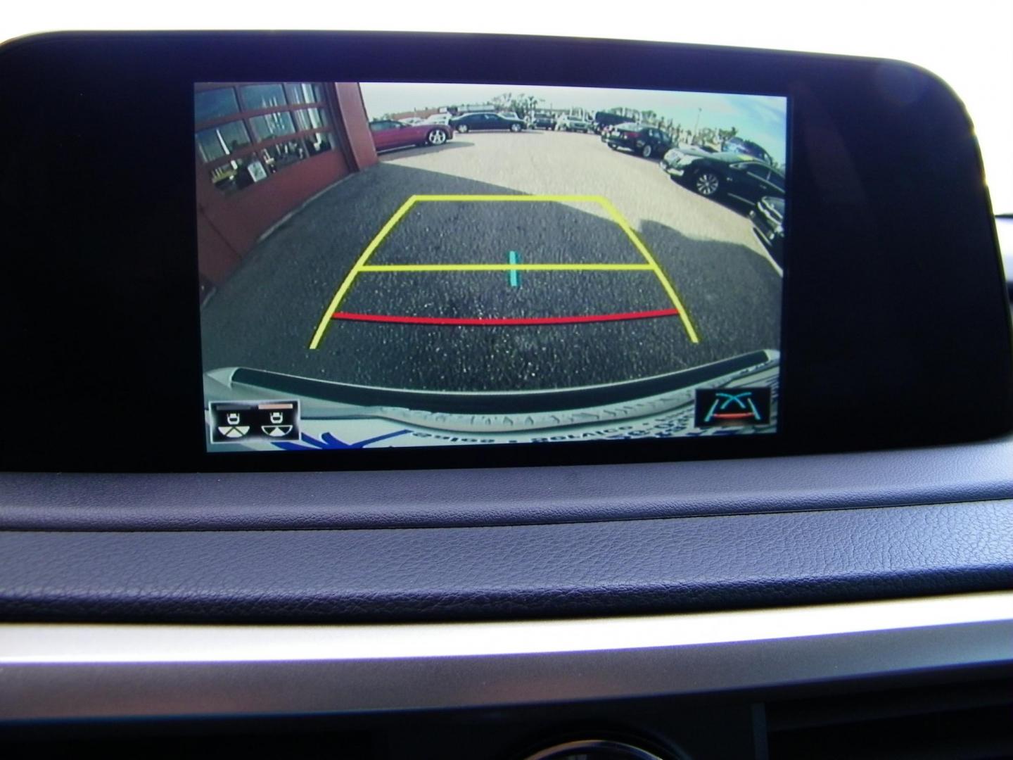 2022 White /Beige Lexus RX 350L FWD (JTJHZKEA5N2) with an 3.5L V6 DOHC 24V engine, 6A transmission, located at 4000 Bee Ridge Road, Sarasota, FL, 34233, (941) 926-0300, 27.298664, -82.489151 - Photo#20