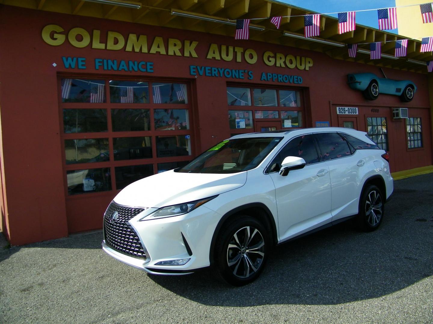 2022 White /Beige Lexus RX 350L FWD (JTJHZKEA5N2) with an 3.5L V6 DOHC 24V engine, 6A transmission, located at 4000 Bee Ridge Road, Sarasota, FL, 34233, (941) 926-0300, 27.298664, -82.489151 - Photo#0