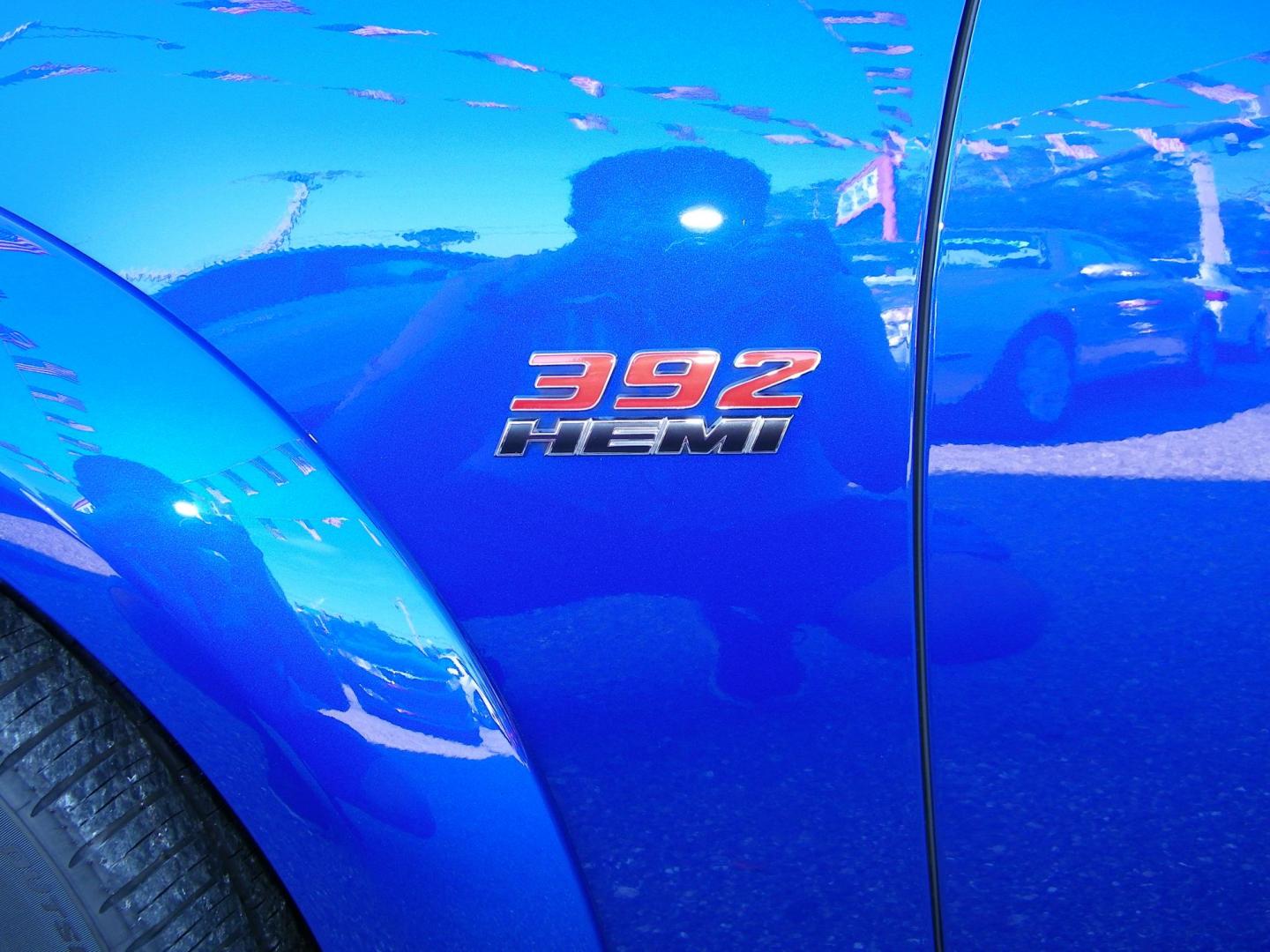 2020 Blue /Black Dodge Charger Scat Pack (2C3CDXGJ6LH) with an 6.4L V8 OHV 16V engine, 5A transmission, located at 4000 Bee Ridge Road, Sarasota, FL, 34233, (941) 926-0300, 27.298664, -82.489151 - Photo#7