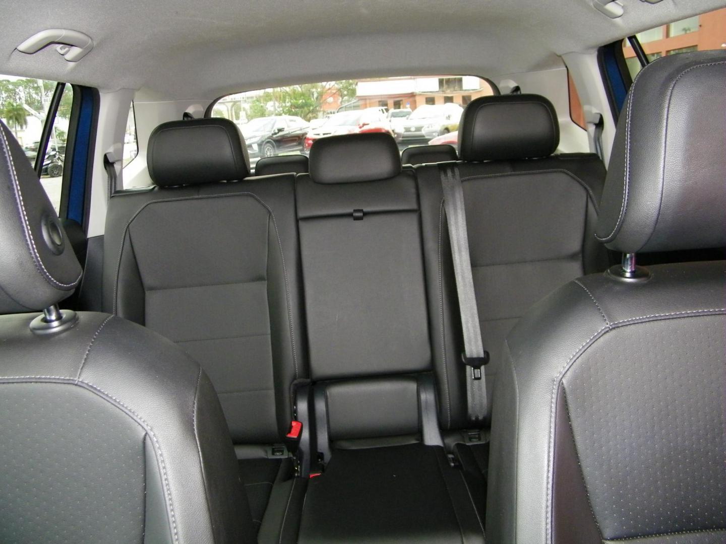 2018 Blue /Black Volkswagen Tiguan SE (3VV3B7AX7JM) with an 2.0L L4 DOHC 16V TURBO engine, 8A transmission, located at 4000 Bee Ridge Road, Sarasota, FL, 34233, (941) 926-0300, 27.298664, -82.489151 - Photo#14