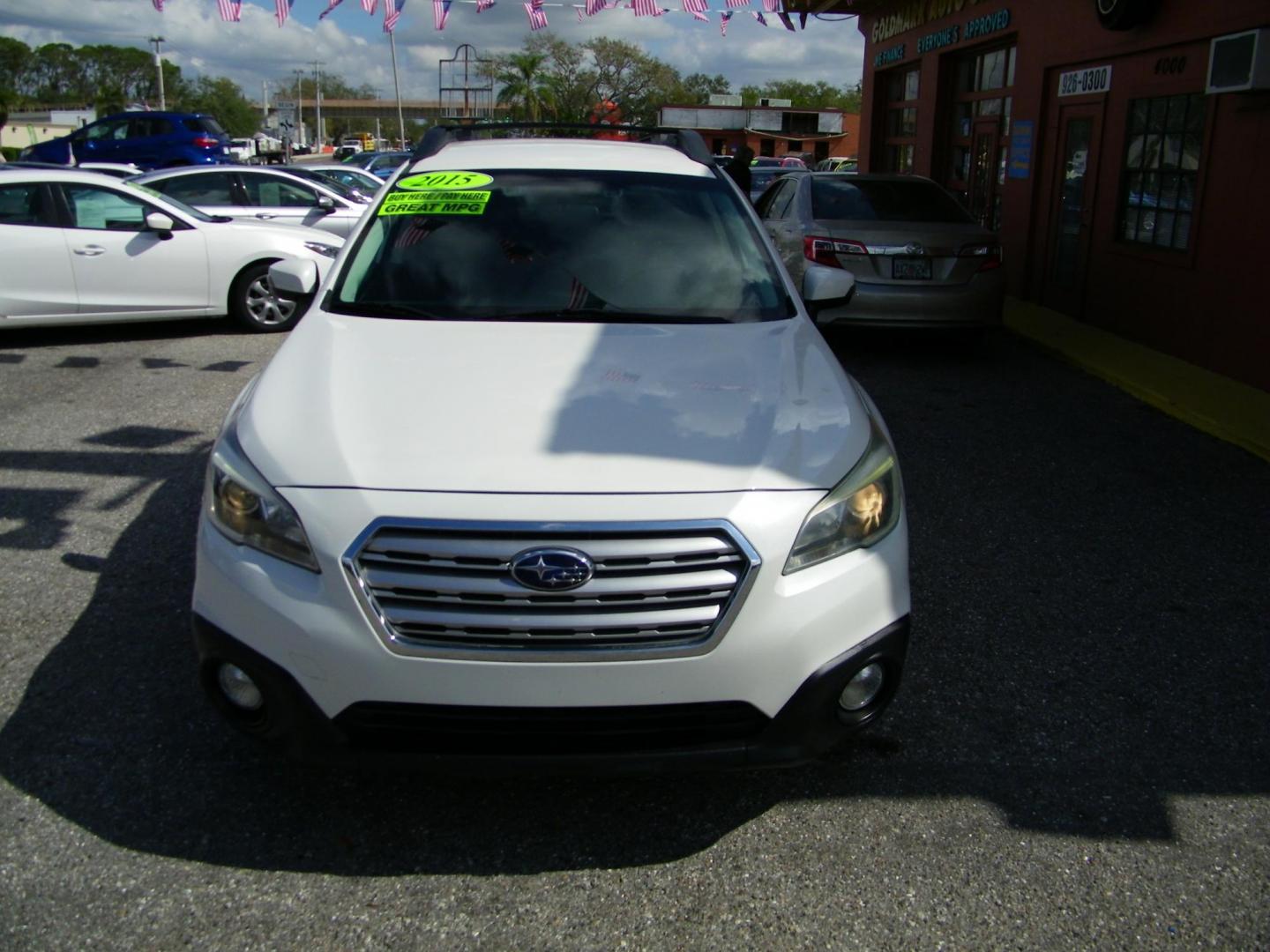 2015 White /Grey Subaru Outback 2.5i Premium (4S4BSBFC0F3) with an 2.5L H4 DOHC 16V engine, 6-Speed Automatic transmission, located at 4000 Bee Ridge Road, Sarasota, FL, 34233, (941) 926-0300, 27.298664, -82.489151 - Photo#1