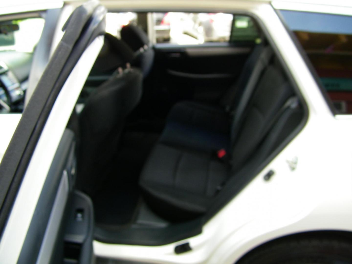 2015 White /Grey Subaru Outback 2.5i Premium (4S4BSBFC0F3) with an 2.5L H4 DOHC 16V engine, 6-Speed Automatic transmission, located at 4000 Bee Ridge Road, Sarasota, FL, 34233, (941) 926-0300, 27.298664, -82.489151 - Photo#10