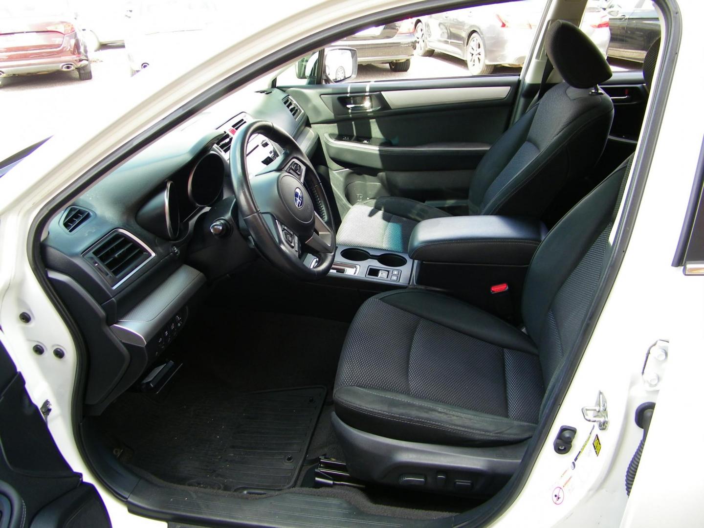 2015 White /Grey Subaru Outback 2.5i Premium (4S4BSBFC0F3) with an 2.5L H4 DOHC 16V engine, 6-Speed Automatic transmission, located at 4000 Bee Ridge Road, Sarasota, FL, 34233, (941) 926-0300, 27.298664, -82.489151 - Photo#17