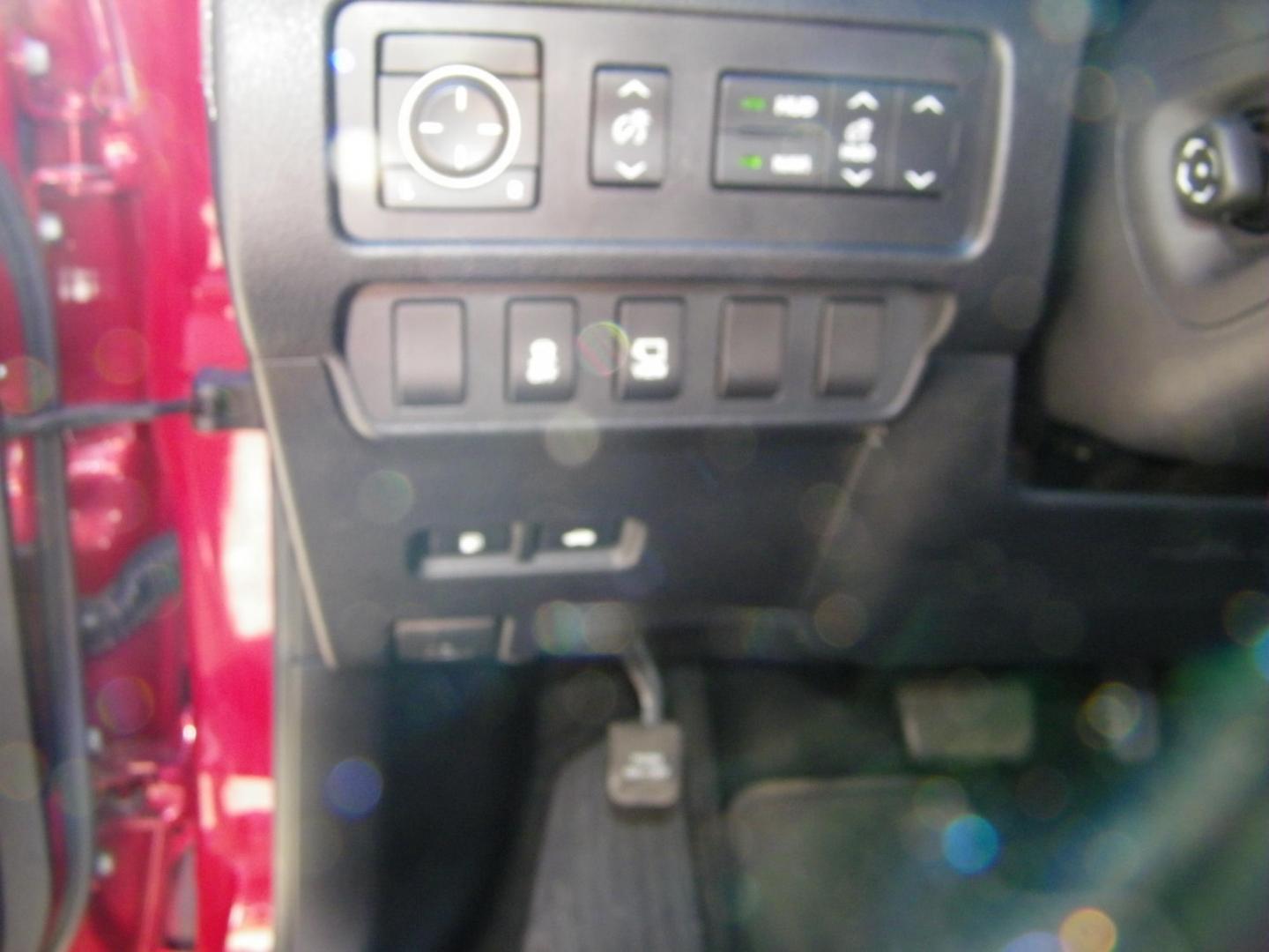 2010 Red /Black Lexus HS 250h Premium (JTHBB1BA8A2) with an 2.4L L4 DOHC 16V HYBRID engine, Automatic transmission, located at 4000 Bee Ridge Road, Sarasota, FL, 34233, (941) 926-0300, 27.298664, -82.489151 - Photo#19