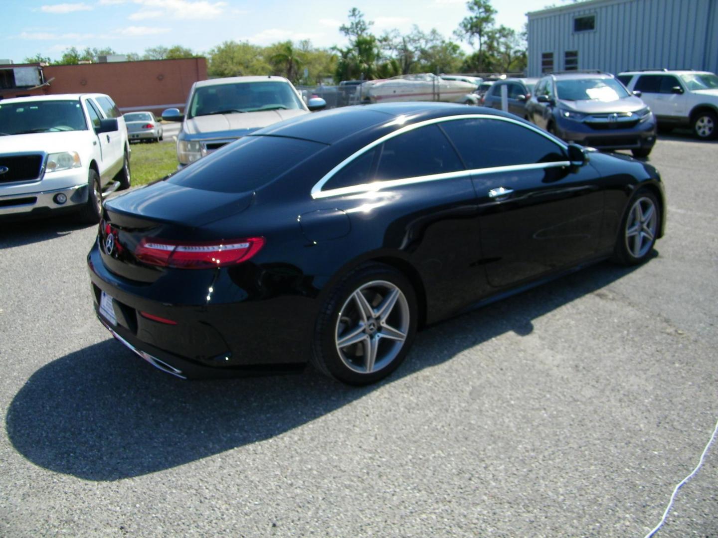 2018 Black /Black Mercedes-Benz E-Class E400 Coupe (WDD1J6FB7JF) with an 3.0L V6 DOHC 24V engine, 7A transmission, located at 4000 Bee Ridge Road, Sarasota, FL, 34233, (941) 926-0300, 27.298664, -82.489151 - Photo#5