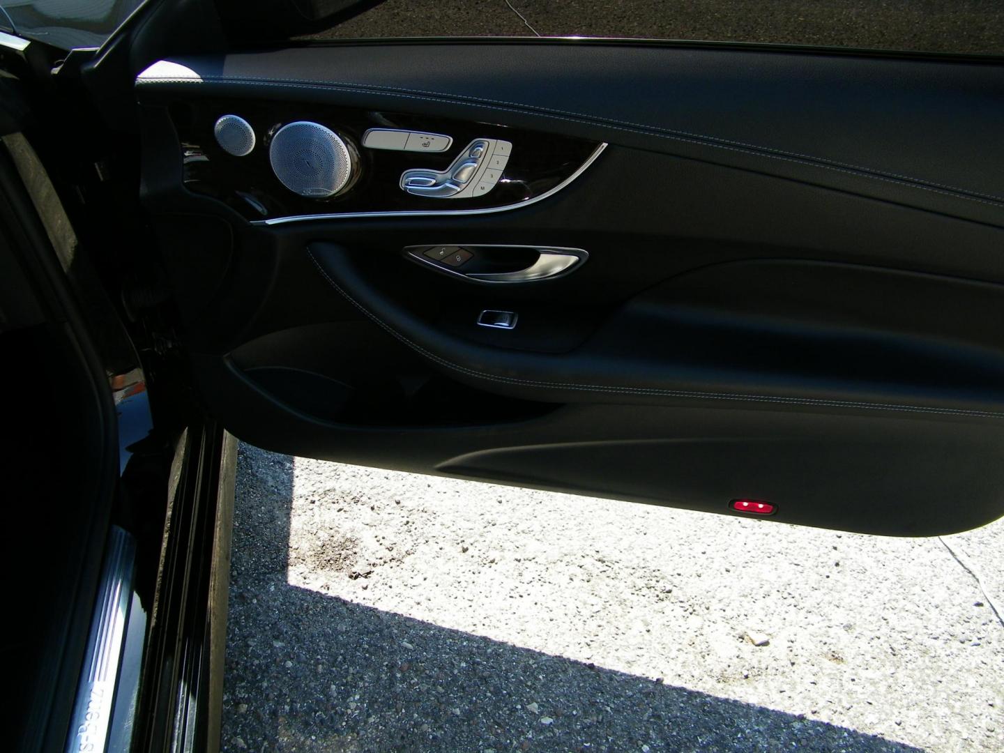 2018 Black /Black Mercedes-Benz E-Class E400 Coupe (WDD1J6FB7JF) with an 3.0L V6 DOHC 24V engine, 7A transmission, located at 4000 Bee Ridge Road, Sarasota, FL, 34233, (941) 926-0300, 27.298664, -82.489151 - Photo#10