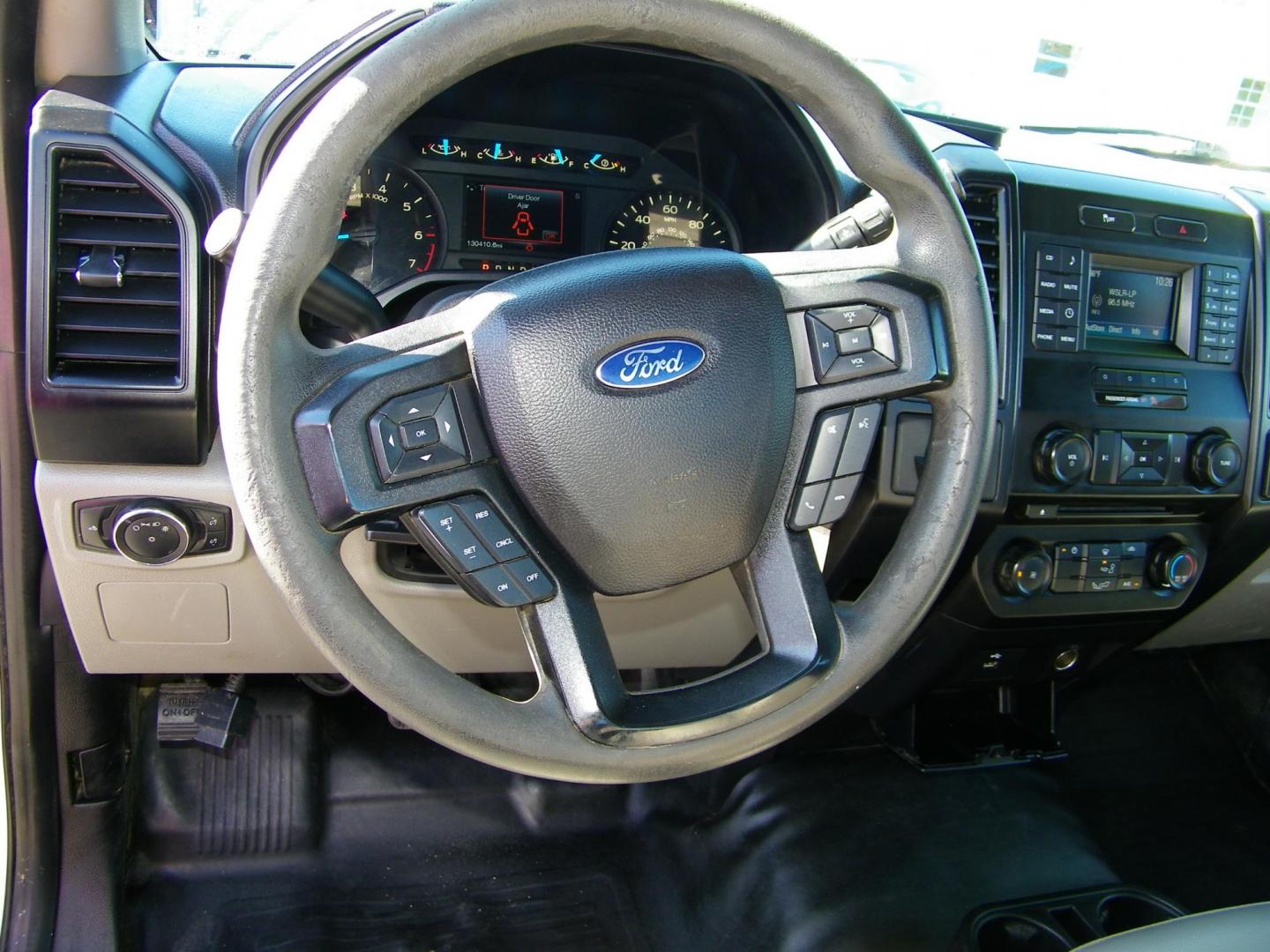 2016 White /Gray Ford F-150 XL 6.5-ft. Bed 2WD (1FTNF1CG9GK) with an 3.5L V6 TURBO engine, 6A transmission, located at 4000 Bee Ridge Road, Sarasota, FL, 34233, (941) 926-0300, 27.298664, -82.489151 - Photo#16