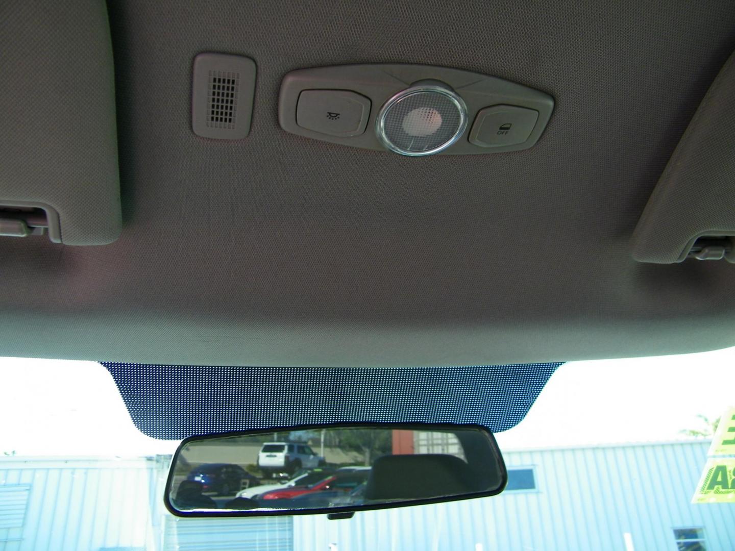 2016 White /Gray Ford F-150 XL 6.5-ft. Bed 2WD (1FTNF1CG9GK) with an 3.5L V6 TURBO engine, 6A transmission, located at 4000 Bee Ridge Road, Sarasota, FL, 34233, (941) 926-0300, 27.298664, -82.489151 - Photo#20