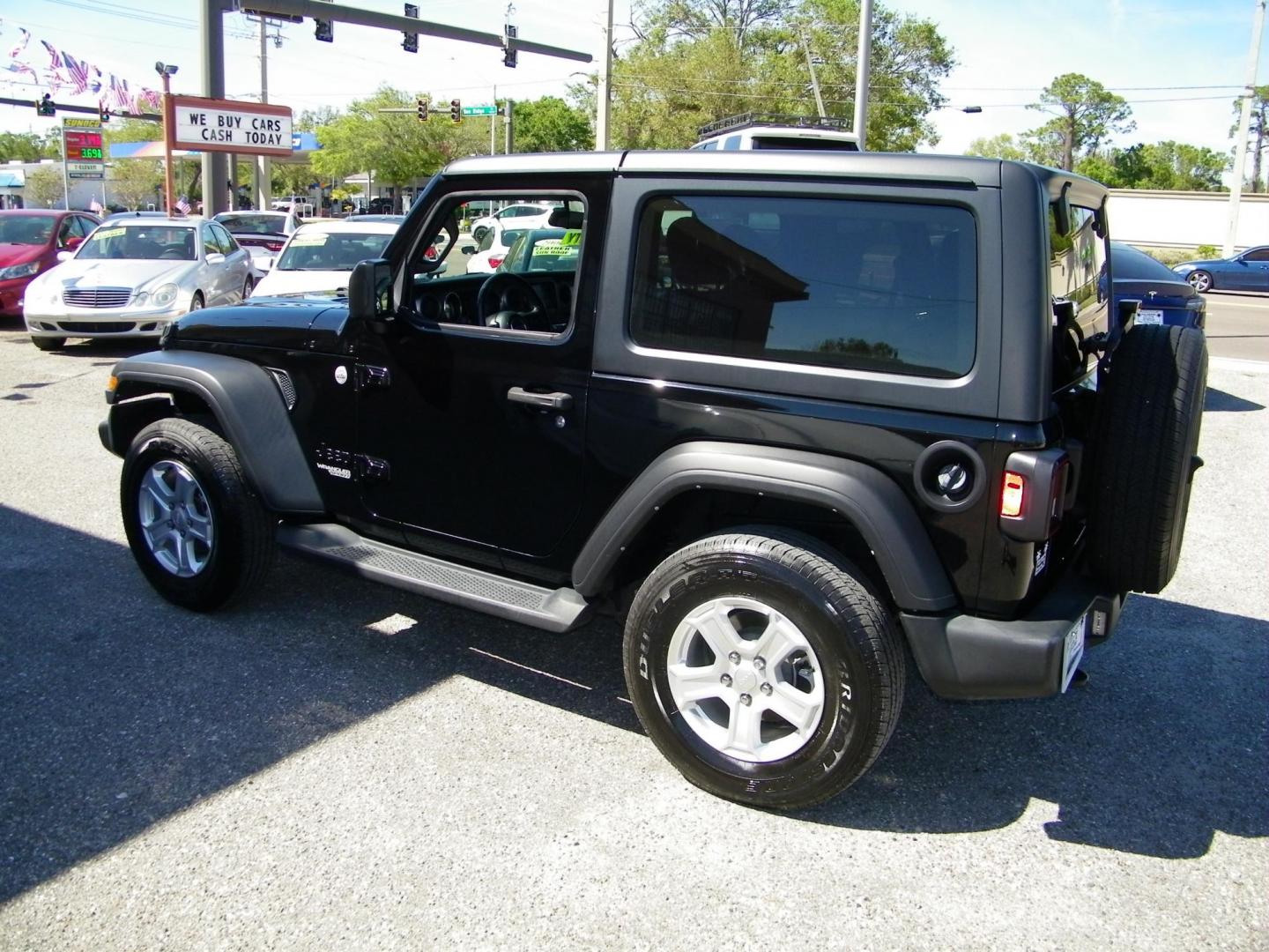 2021 Black /Black Jeep Wrangler Sport (1C4GJXAN2MW) with an 2.0L L4 DOHC 16V TURBO engine, Automatic transmission, located at 4000 Bee Ridge Road, Sarasota, FL, 34233, (941) 926-0300, 27.298664, -82.489151 - Photo#2