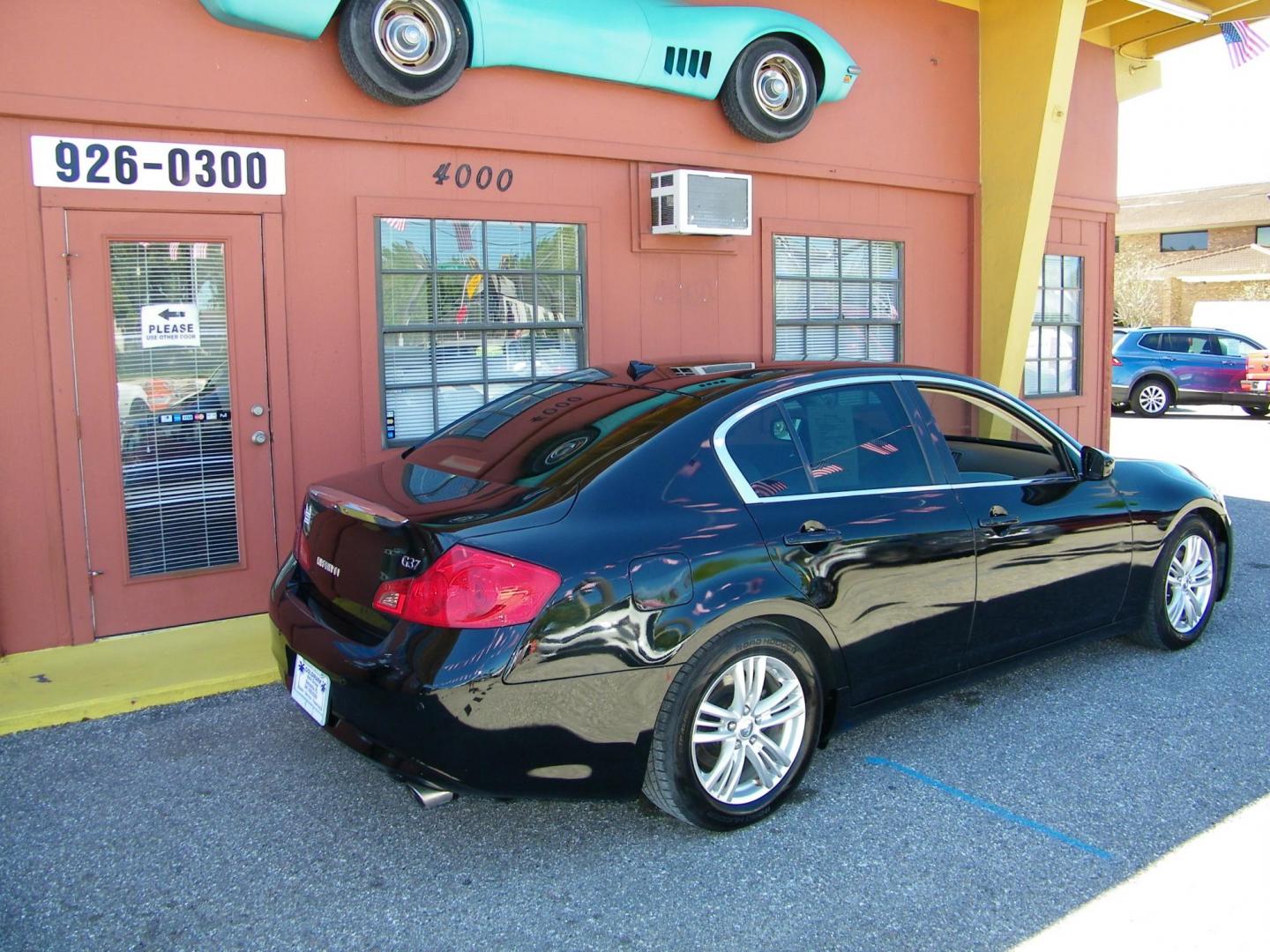 2013 Black /Black Infiniti G Sedan 37 Journey (JN1CV6AP0DM) with an 3.7L V6 DOHC 24V engine, 5-Speed Automatic transmission, located at 4000 Bee Ridge Road, Sarasota, FL, 34233, (941) 926-0300, 27.298664, -82.489151 - Photo#3