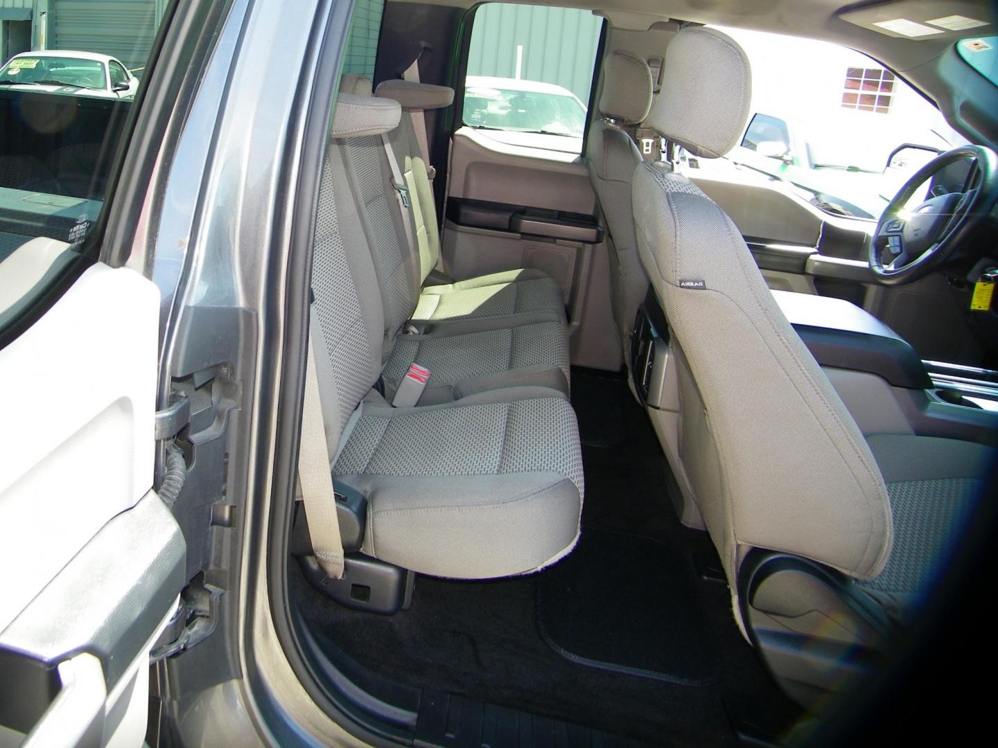 2015 Gray /Gray Ford F-150 Lariat SuperCab 6.5-ft. Bed 4WD (1FTEX1E89FK) with an 3.5L V6 DOHC 24V engine, 6-Speed Automatic transmission, located at 4000 Bee Ridge Road, Sarasota, FL, 34233, (941) 926-0300, 27.298664, -82.489151 - Photo#10