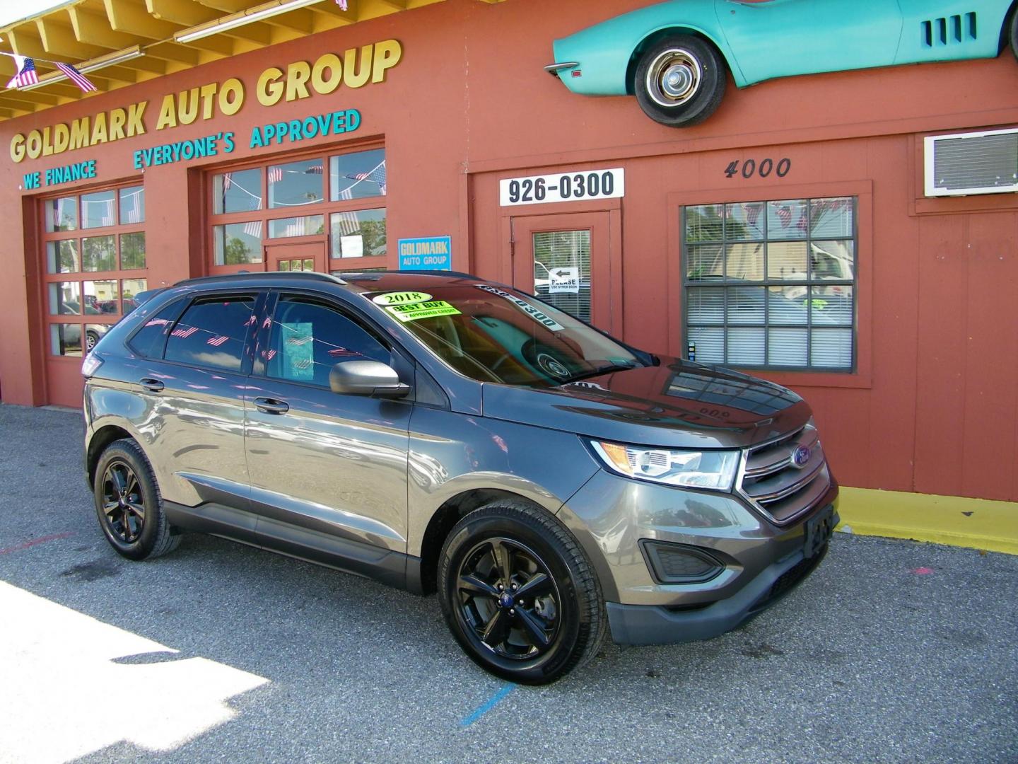 2018 Gray /Gray Ford Edge SE FWD (2FMPK3G97JB) with an 2.0L L4 DOHC 16V engine, 6A transmission, located at 4000 Bee Ridge Road, Sarasota, FL, 34233, (941) 926-0300, 27.298664, -82.489151 - Photo#2