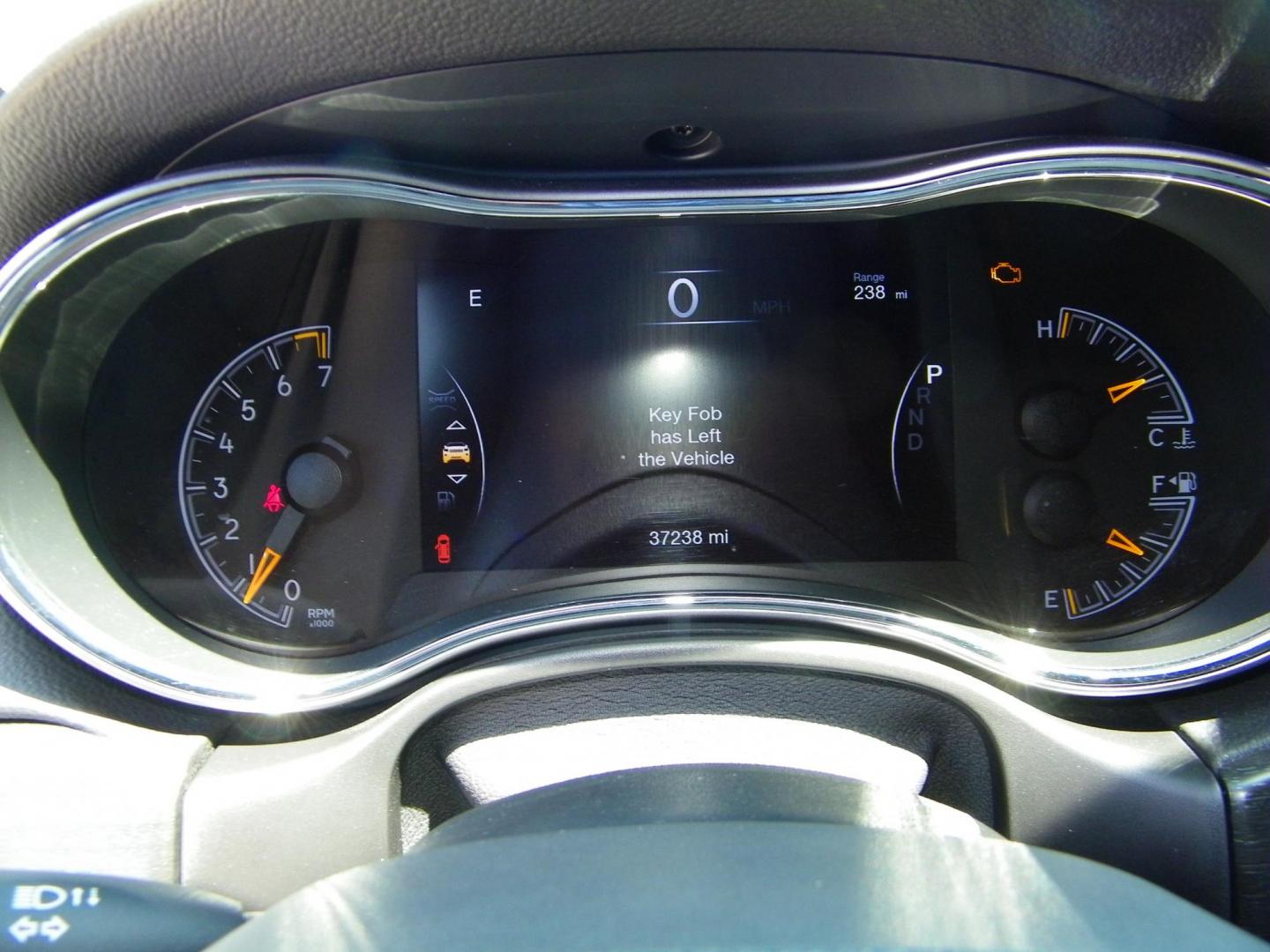 2018 White /Black Jeep Grand Cherokee Laredo 2WD (1C4RJEAG5JC) with an 3.6L V6 DOHC 24V engine, 8A transmission, located at 4000 Bee Ridge Road, Sarasota, FL, 34233, (941) 926-0300, 27.298664, -82.489151 - Photo#24