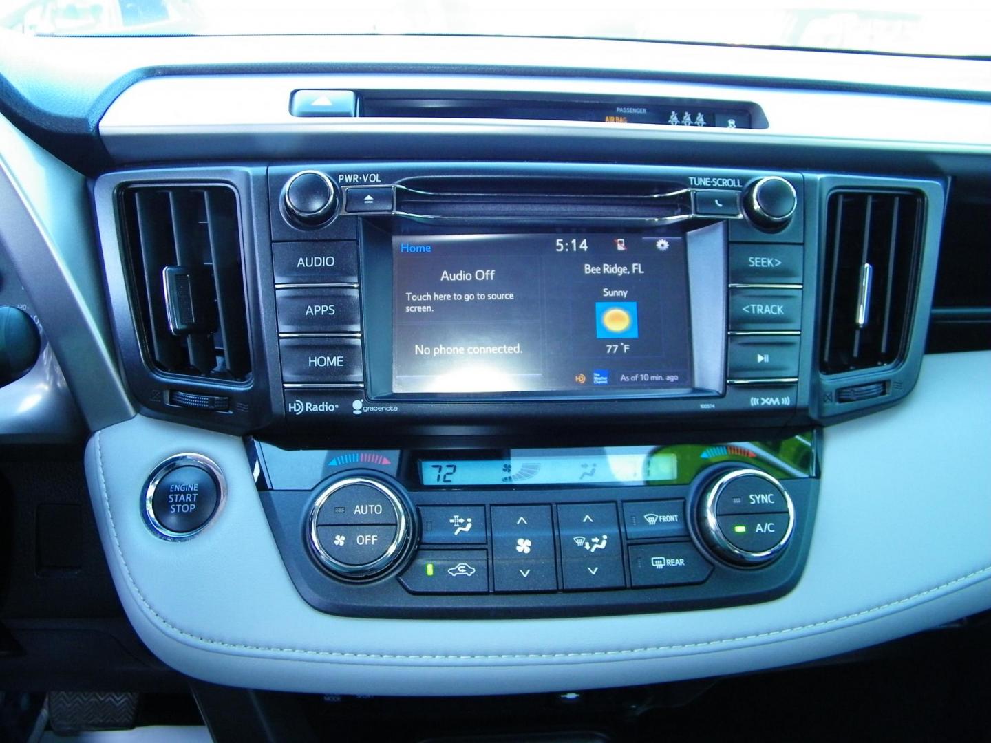 2018 Gray /Beige Toyota RAV4 XLE FWD (JTMWFREV9JJ) with an 2.5L L4 DOHC 16V engine, 6A transmission, located at 4000 Bee Ridge Road, Sarasota, FL, 34233, (941) 926-0300, 27.298664, -82.489151 - Photo#25