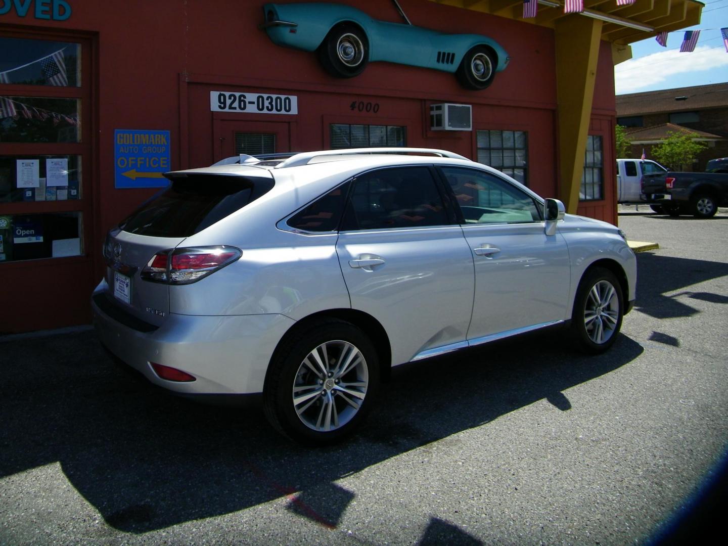 2015 Silver /Black Lexus RX 350 FWD (2T2ZK1BAXFC) with an 3.5L V6 DOHC 24V engine, 6-Speed Automatic transmission, located at 4000 Bee Ridge Road, Sarasota, FL, 34233, (941) 926-0300, 27.298664, -82.489151 - Photo#3