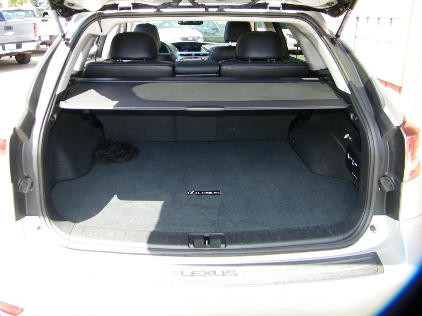 2015 Silver /Black Lexus RX 350 FWD (2T2ZK1BAXFC) with an 3.5L V6 DOHC 24V engine, 6-Speed Automatic transmission, located at 4000 Bee Ridge Road, Sarasota, FL, 34233, (941) 926-0300, 27.298664, -82.489151 - Photo#9