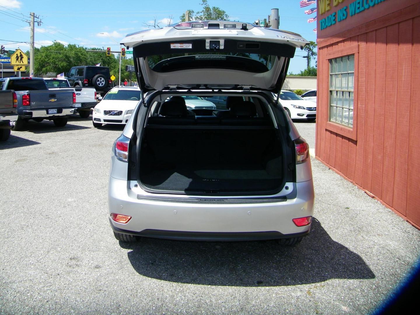 2015 Silver /Black Lexus RX 350 FWD (2T2ZK1BAXFC) with an 3.5L V6 DOHC 24V engine, 6-Speed Automatic transmission, located at 4000 Bee Ridge Road, Sarasota, FL, 34233, (941) 926-0300, 27.298664, -82.489151 - Photo#7
