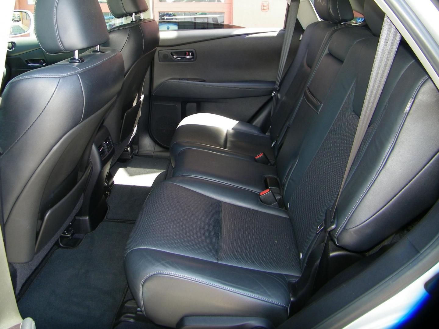 2015 Silver /Black Lexus RX 350 FWD (2T2ZK1BAXFC) with an 3.5L V6 DOHC 24V engine, 6-Speed Automatic transmission, located at 4000 Bee Ridge Road, Sarasota, FL, 34233, (941) 926-0300, 27.298664, -82.489151 - Photo#15