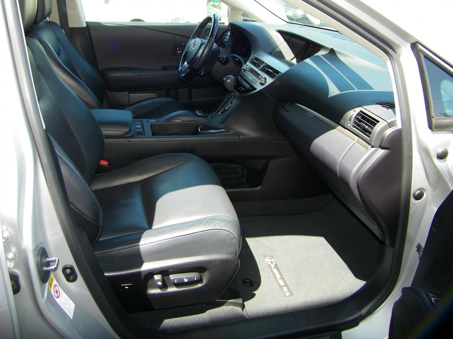 2015 Silver /Black Lexus RX 350 FWD (2T2ZK1BAXFC) with an 3.5L V6 DOHC 24V engine, 6-Speed Automatic transmission, located at 4000 Bee Ridge Road, Sarasota, FL, 34233, (941) 926-0300, 27.298664, -82.489151 - Photo#16