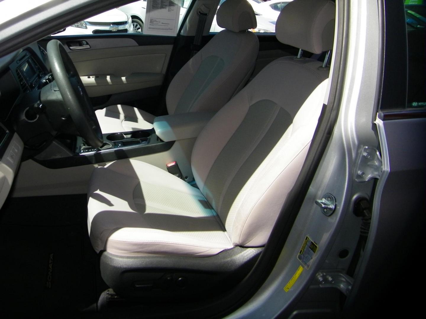 2015 Silver /Beige Hyundai Sonata ECO (5NPE24AF9FH) with an 1.6L L4 DOHC 16V engine, 7-Speed Automatic transmission, located at 4000 Bee Ridge Road, Sarasota, FL, 34233, (941) 926-0300, 27.298664, -82.489151 - Photo#9