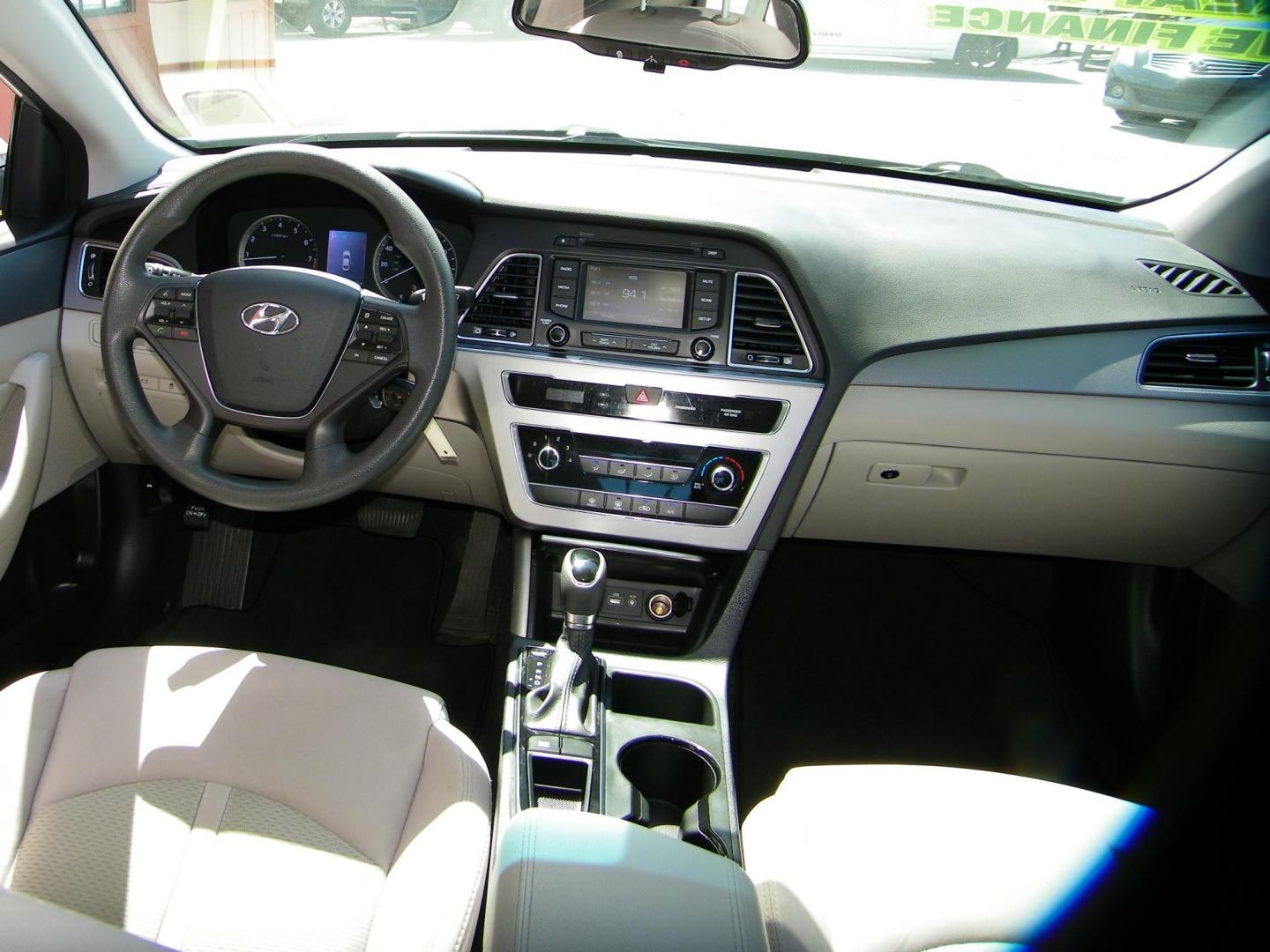 2015 Silver /Beige Hyundai Sonata ECO (5NPE24AF9FH) with an 1.6L L4 DOHC 16V engine, 7-Speed Automatic transmission, located at 4000 Bee Ridge Road, Sarasota, FL, 34233, (941) 926-0300, 27.298664, -82.489151 - Photo#12