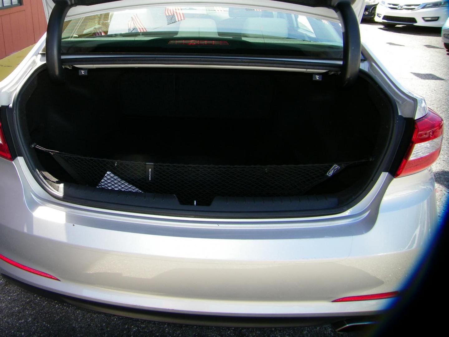 2015 Silver /Beige Hyundai Sonata ECO (5NPE24AF9FH) with an 1.6L L4 DOHC 16V engine, 7-Speed Automatic transmission, located at 4000 Bee Ridge Road, Sarasota, FL, 34233, (941) 926-0300, 27.298664, -82.489151 - Photo#14