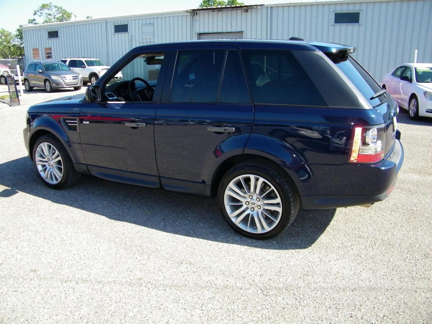 2011 Blue /Beige Land Rover Range Rover Sport HSE (SALSK2D43BA) with an 4.4L V8 DOHC 32V engine, 6-Speed Automatic transmission, located at 4000 Bee Ridge Road, Sarasota, FL, 34233, (941) 926-0300, 27.298664, -82.489151 - Photo#3