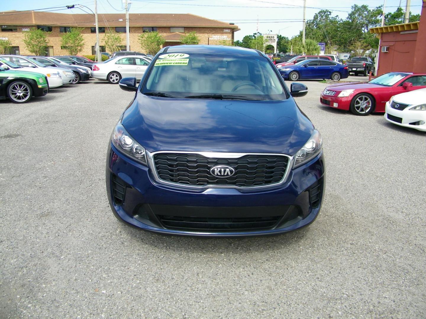 2019 Blue /Beige Kia Sorento LX V6 2WD (5XYPG4A55KG) with an 3.3L V6 DOHC 24V engine, 6A transmission, located at 4000 Bee Ridge Road, Sarasota, FL, 34233, (941) 926-0300, 27.298664, -82.489151 - Photo#1