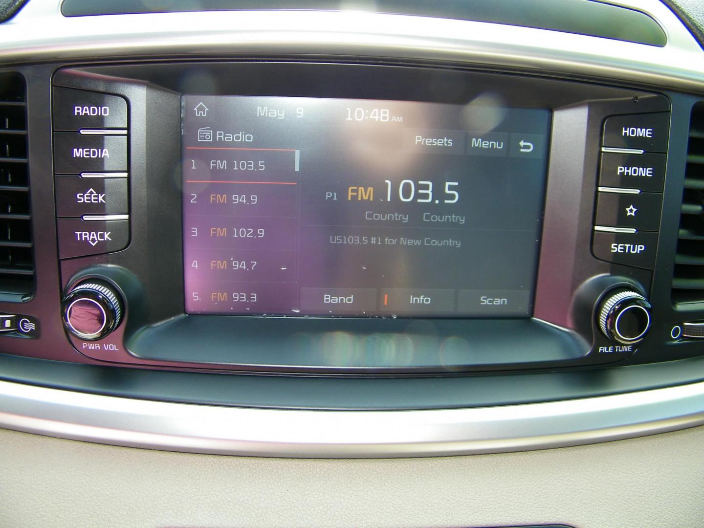 2019 Blue /Beige Kia Sorento LX V6 2WD (5XYPG4A55KG) with an 3.3L V6 DOHC 24V engine, 6A transmission, located at 4000 Bee Ridge Road, Sarasota, FL, 34233, (941) 926-0300, 27.298664, -82.489151 - Photo#28