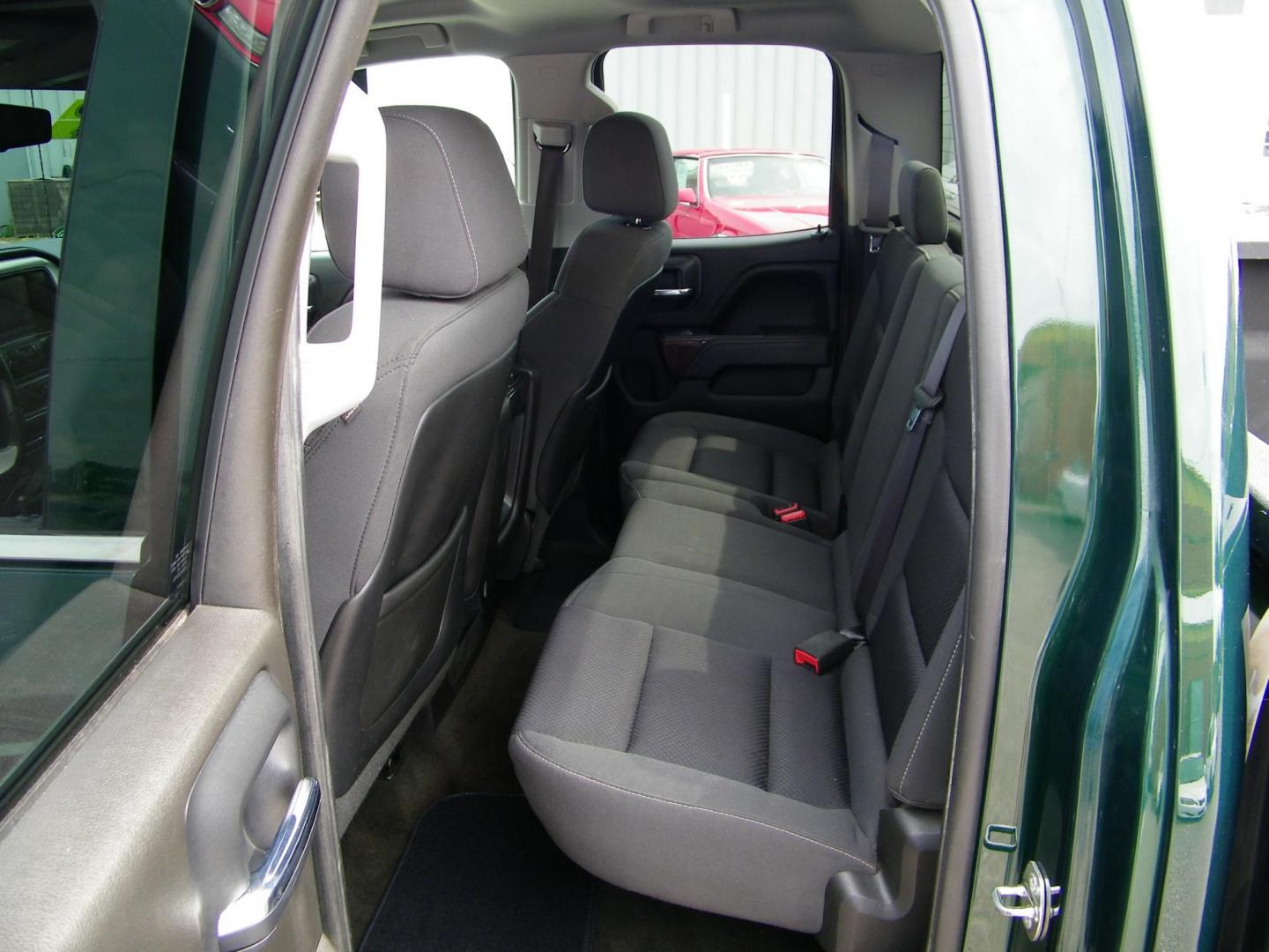 2015 Green /Black GMC Sierra 1500 SLE Double Cab 4WD (1GTV2UEC0FZ) with an 5.3L V8 OHV 16V engine, 6-Speed Automatic transmission, located at 4000 Bee Ridge Road, Sarasota, FL, 34233, (941) 926-0300, 27.298664, -82.489151 - Photo#11