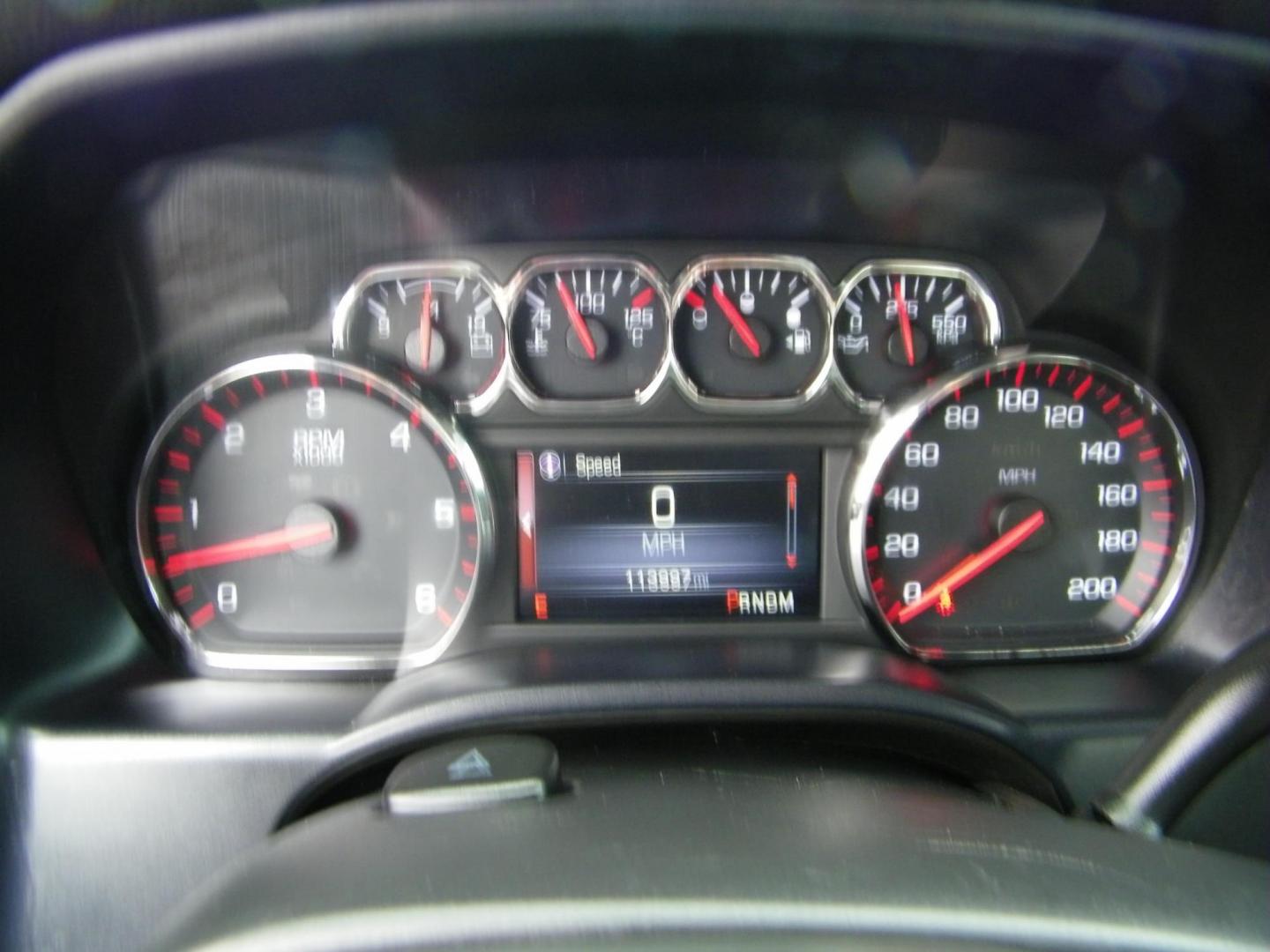 2015 Green /Black GMC Sierra 1500 SLE Double Cab 4WD (1GTV2UEC0FZ) with an 5.3L V8 OHV 16V engine, 6-Speed Automatic transmission, located at 4000 Bee Ridge Road, Sarasota, FL, 34233, (941) 926-0300, 27.298664, -82.489151 - Photo#24